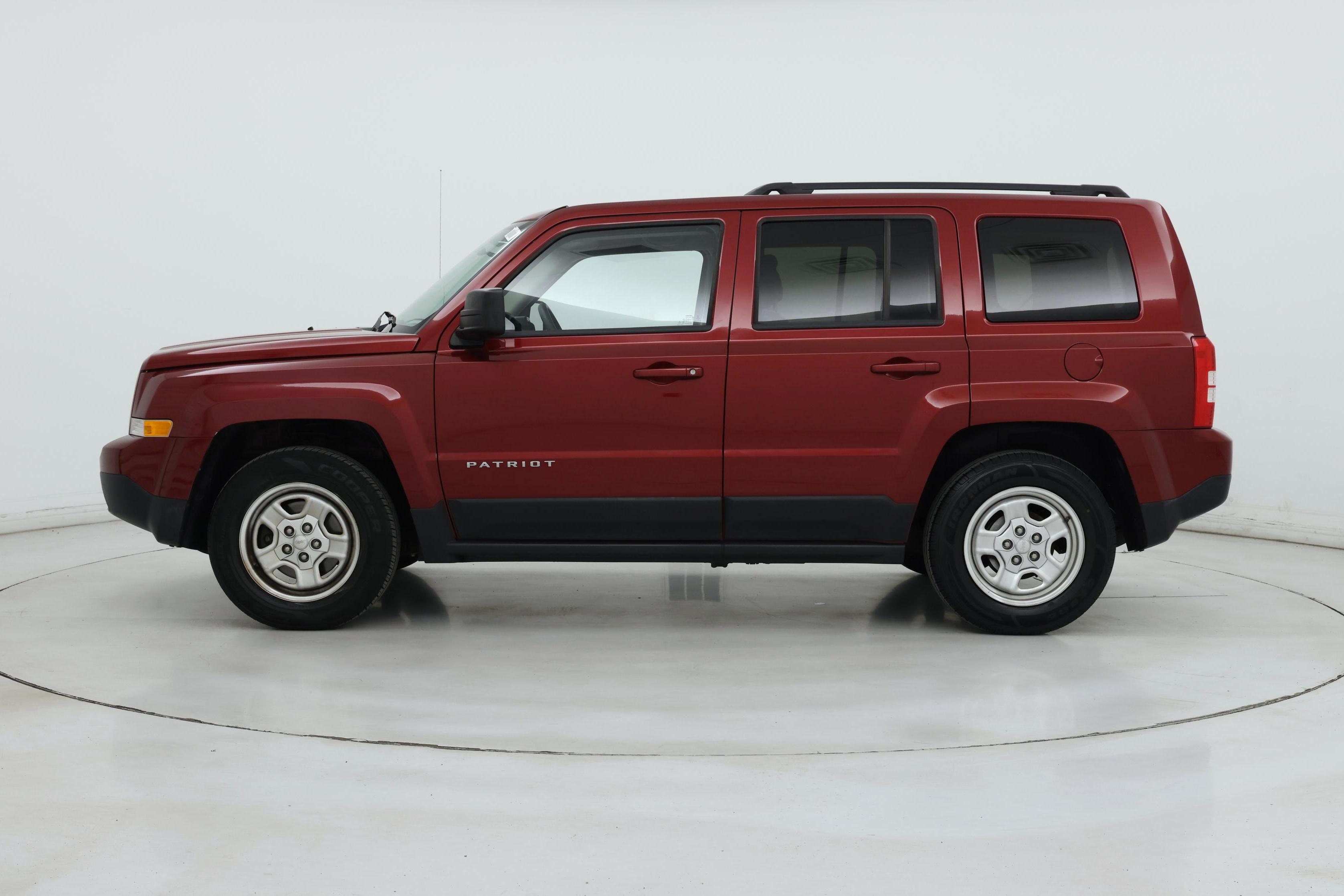 Thumbnail: 2015 Jeep Patriot - 3