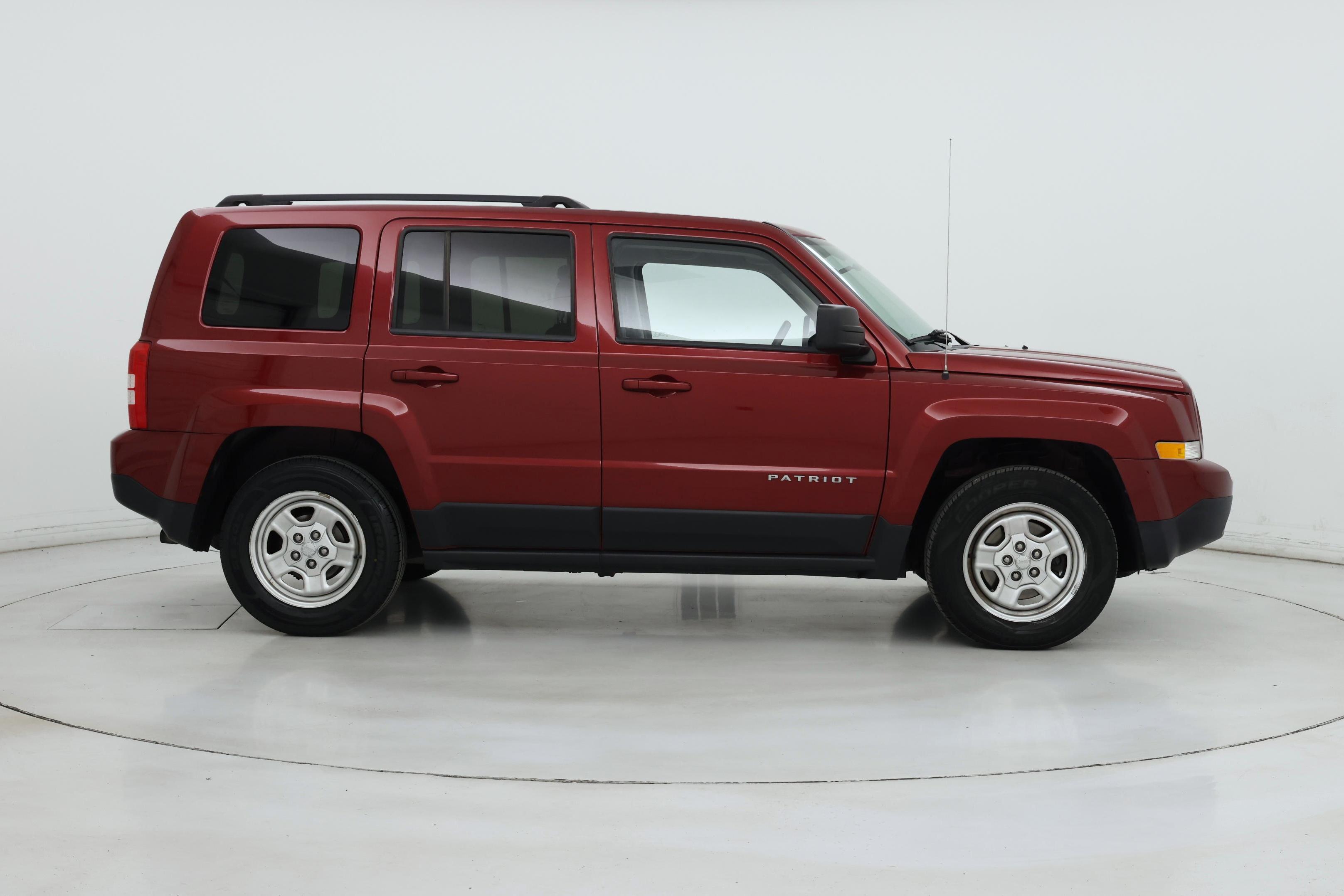 Thumbnail: 2015 Jeep Patriot - 7