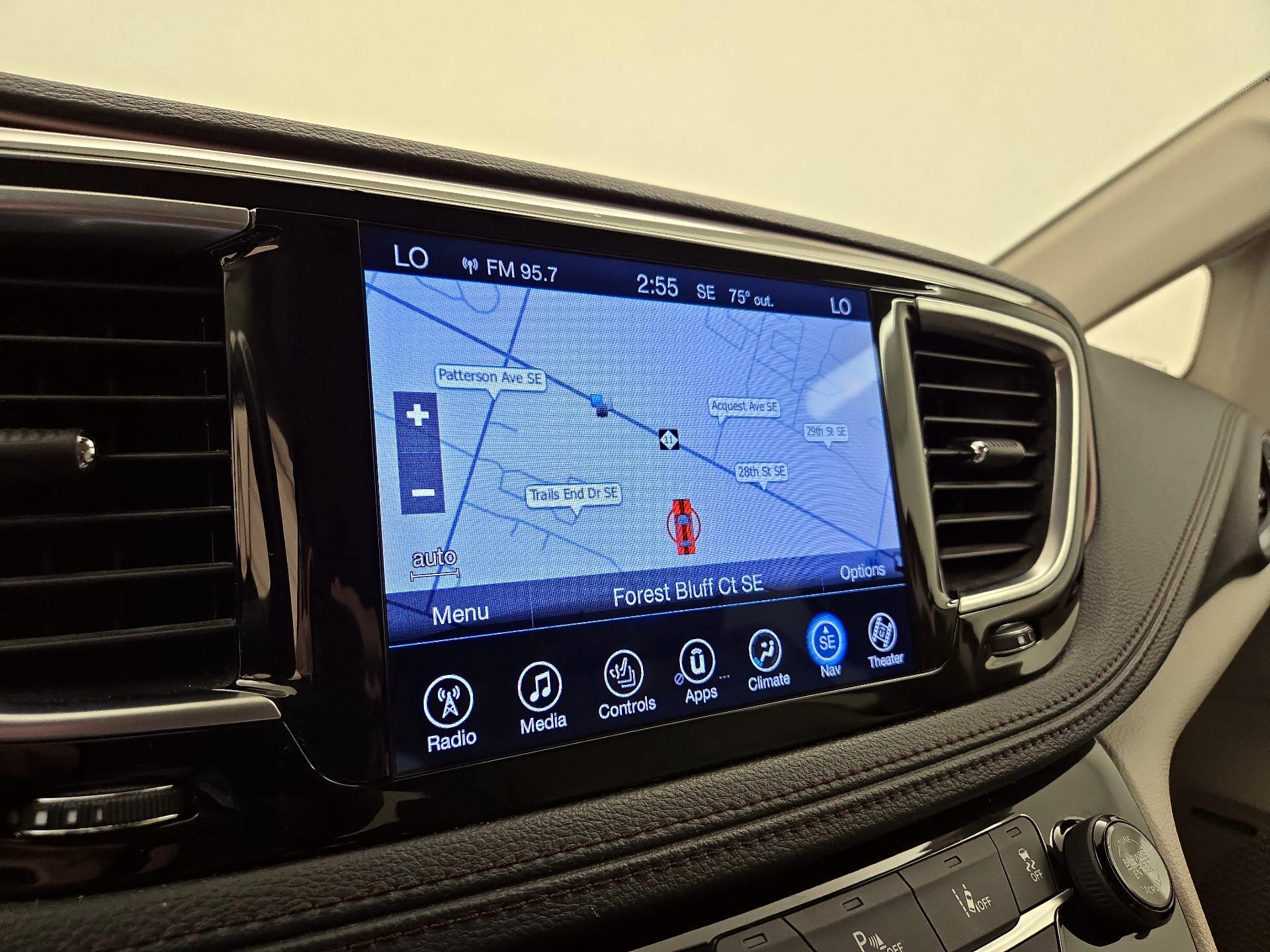 Thumbnail: 2017 Chrysler Pacifica - 14