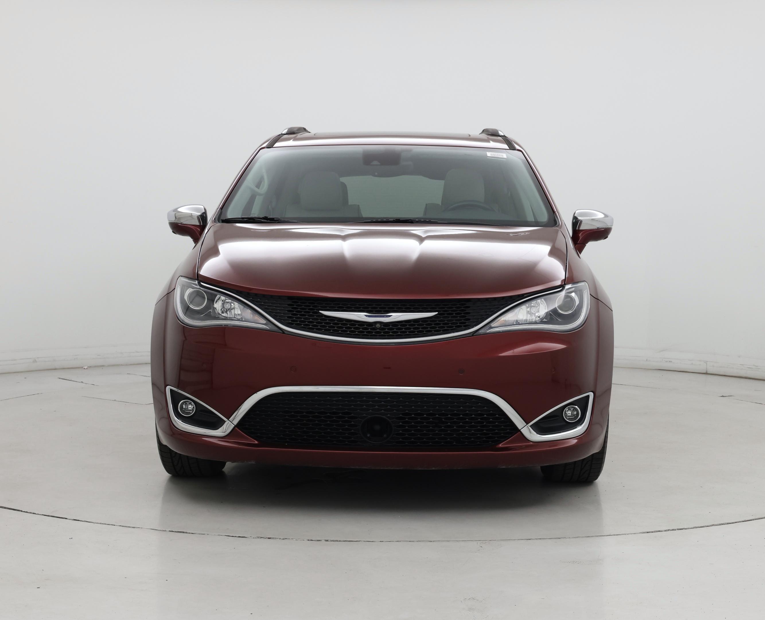 Thumbnail: 2017 Chrysler Pacifica - 5
