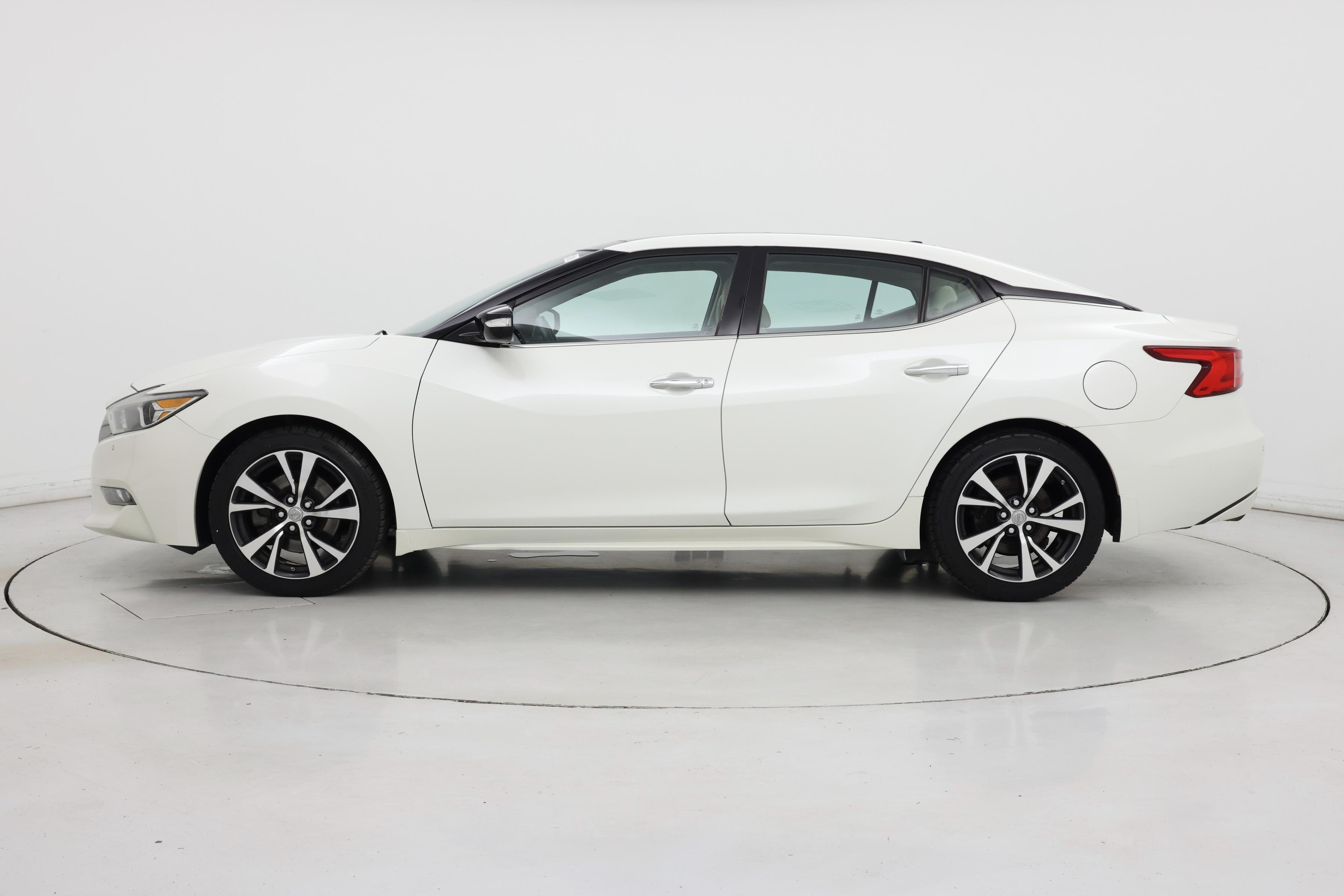 Thumbnail: 2016 Nissan Maxima - 3