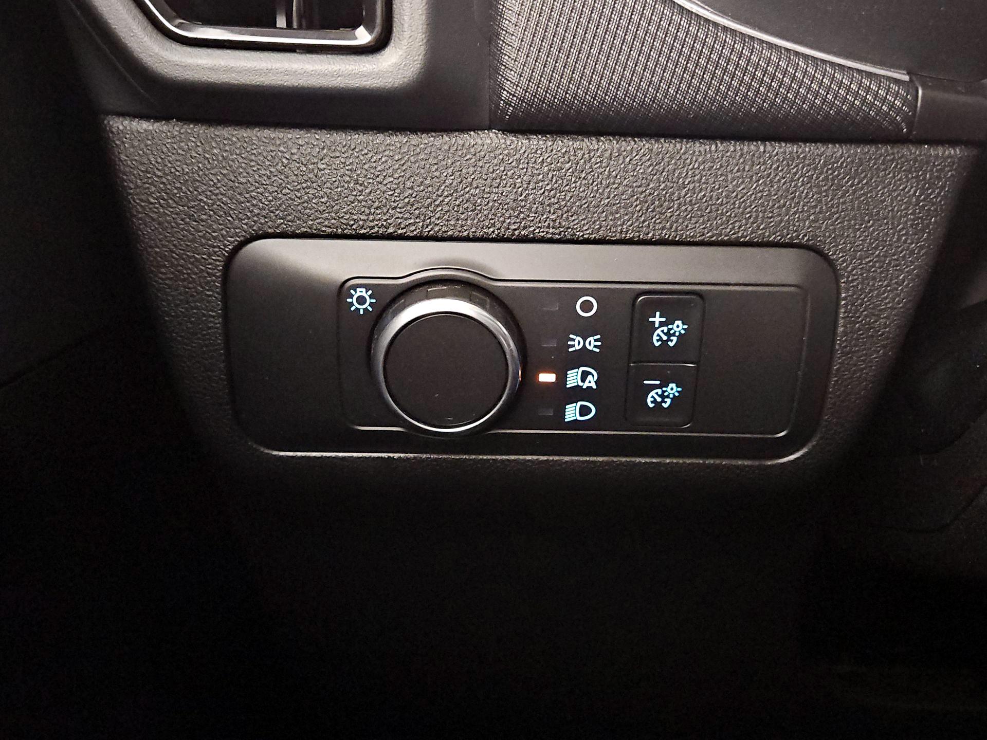 Thumbnail: 2022 Ford Bronco Sport - 13