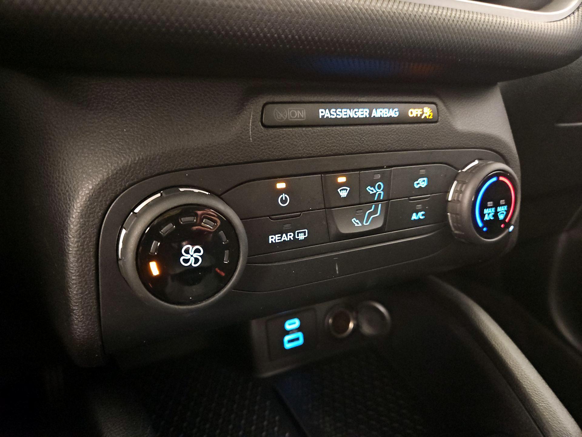 Thumbnail: 2022 Ford Bronco Sport - 16