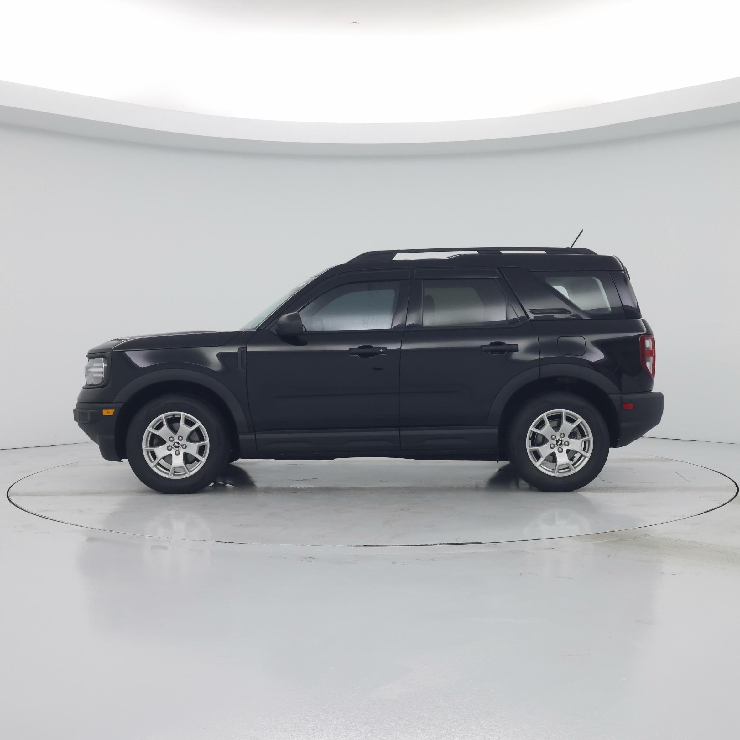 Thumbnail: 2022 Ford Bronco Sport - 3