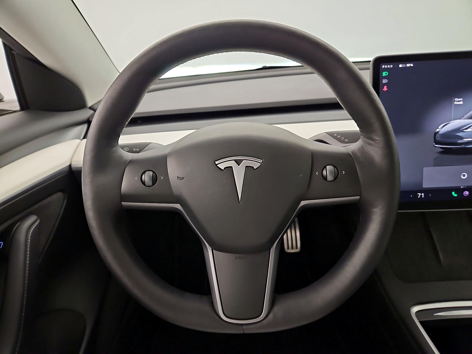 Thumbnail: 2023 Tesla Model 3 - 10