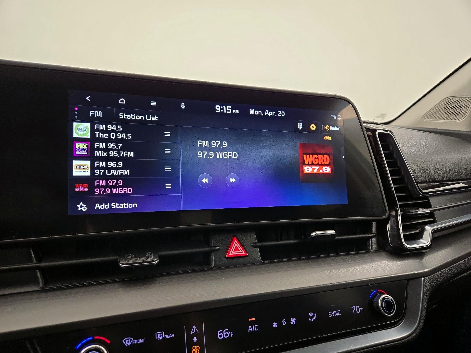 Thumbnail: 2023 Kia Sportage - 16