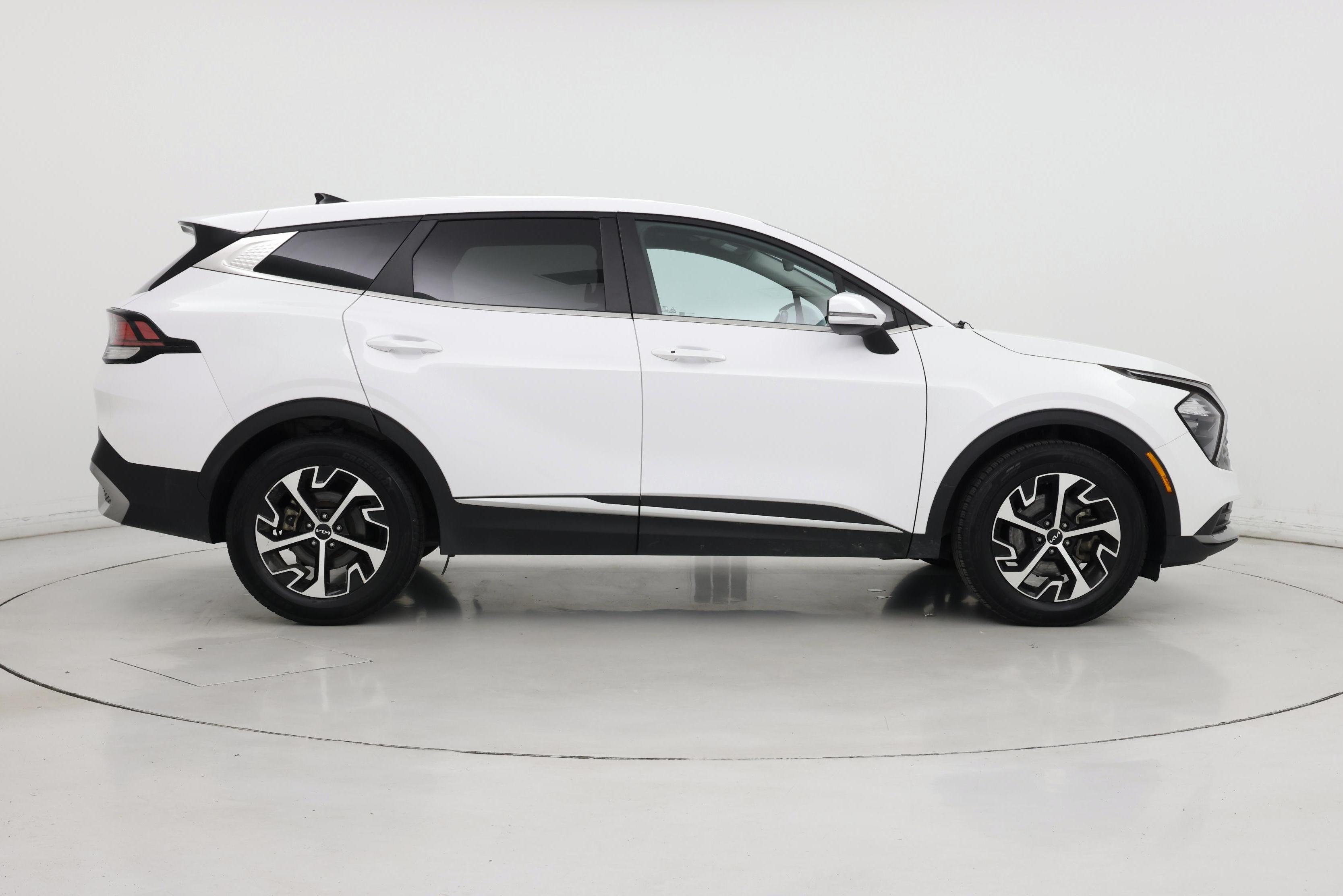 Thumbnail: 2023 Kia Sportage - 7