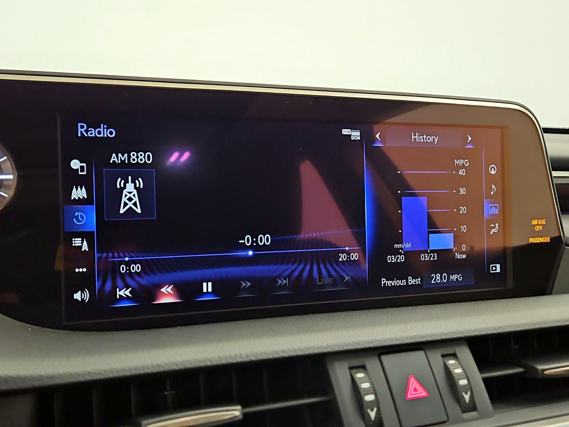 Thumbnail: 2019 Lexus ES - 16