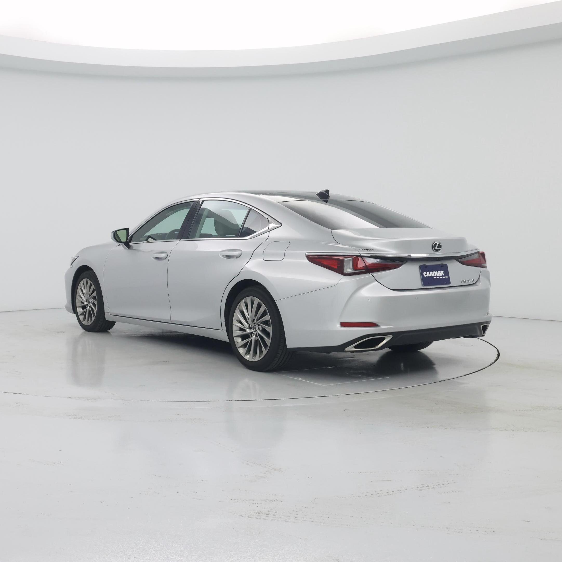 Thumbnail: 2019 Lexus ES - 2