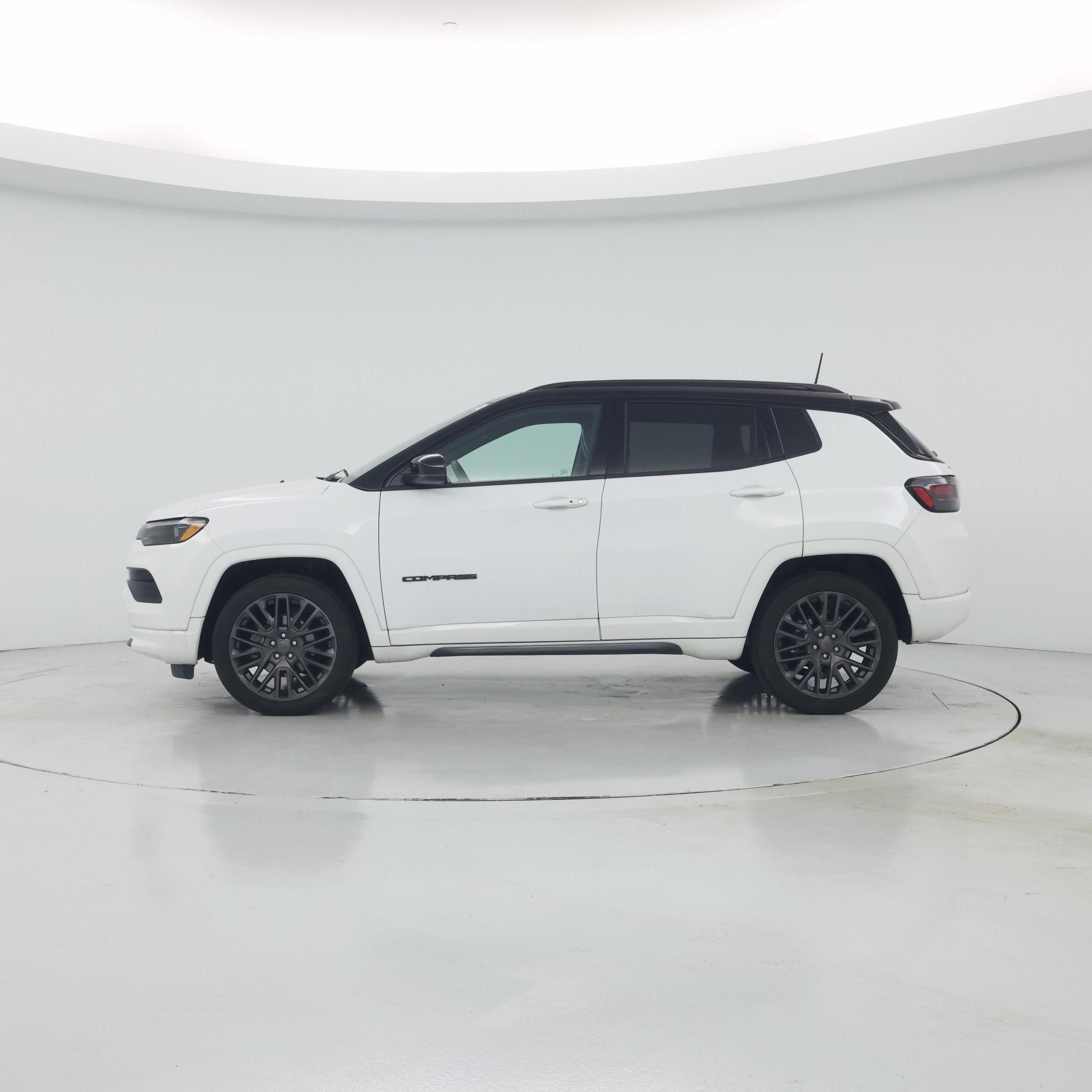 Thumbnail: 2022 Jeep Compass - 3
