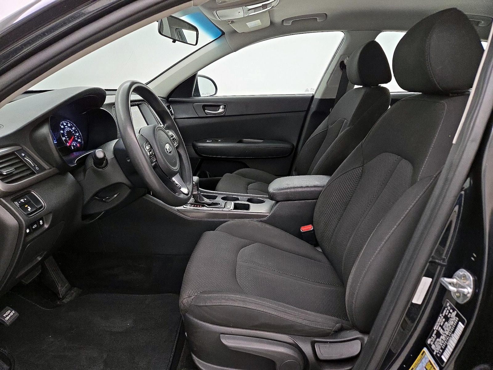 2018 Kia Optima LX - Photo 12