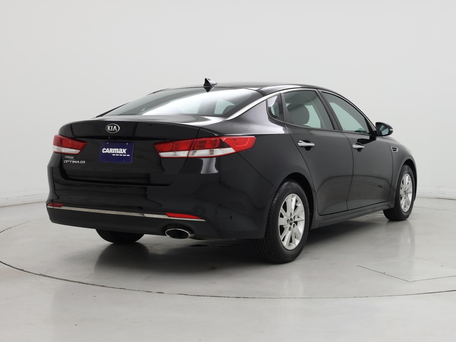 2018 Kia Optima LX - Photo 9