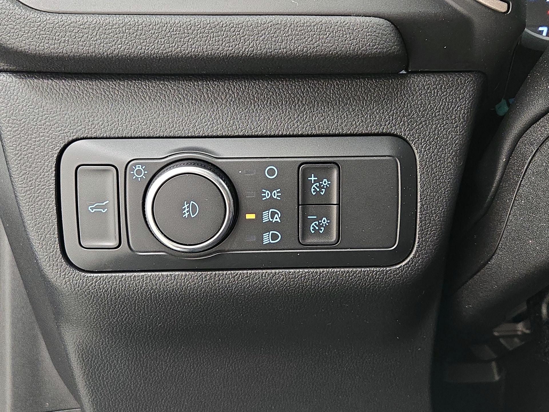 Thumbnail: 2022 Ford Escape - 13