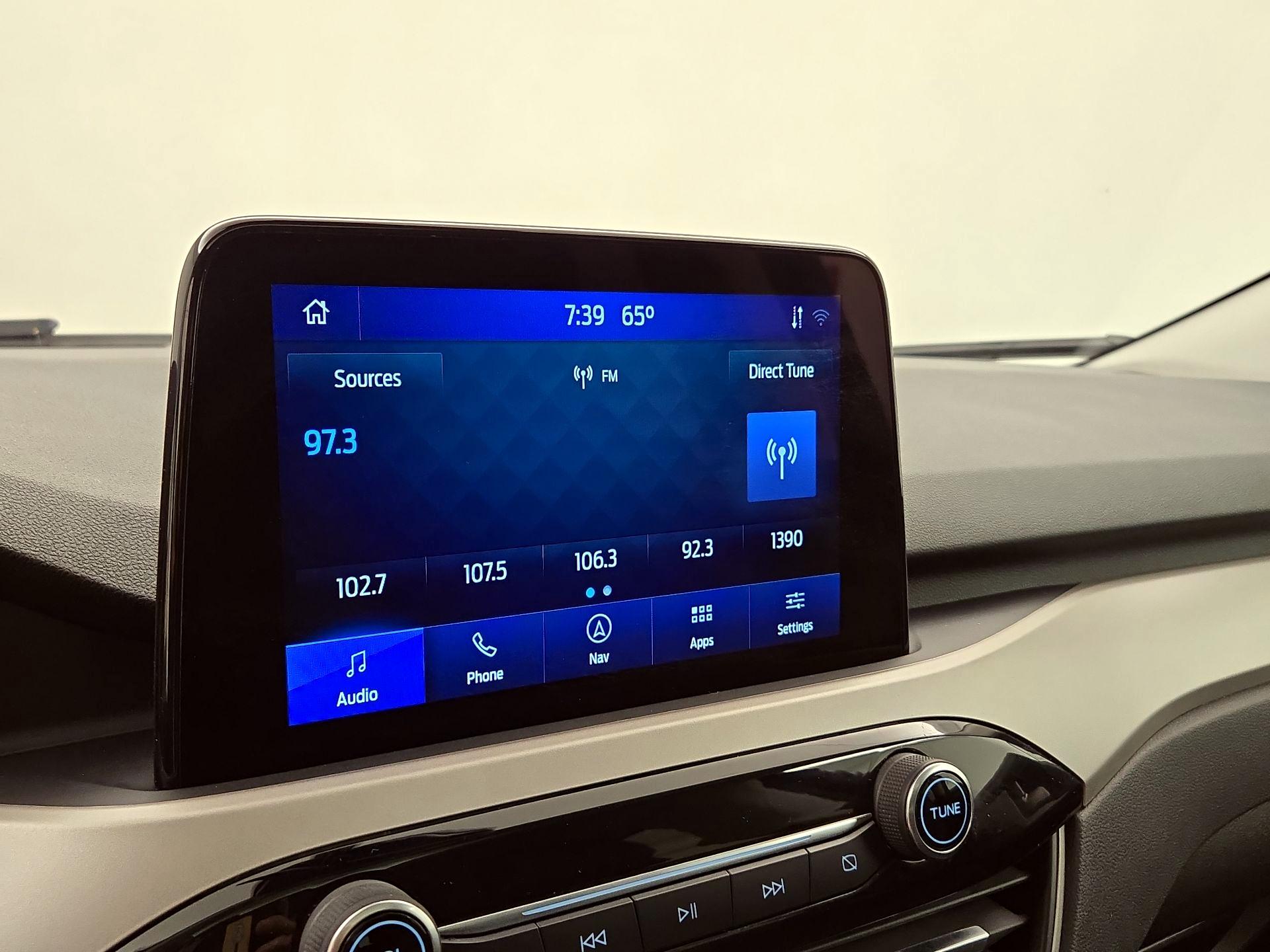 Thumbnail: 2022 Ford Escape - 16