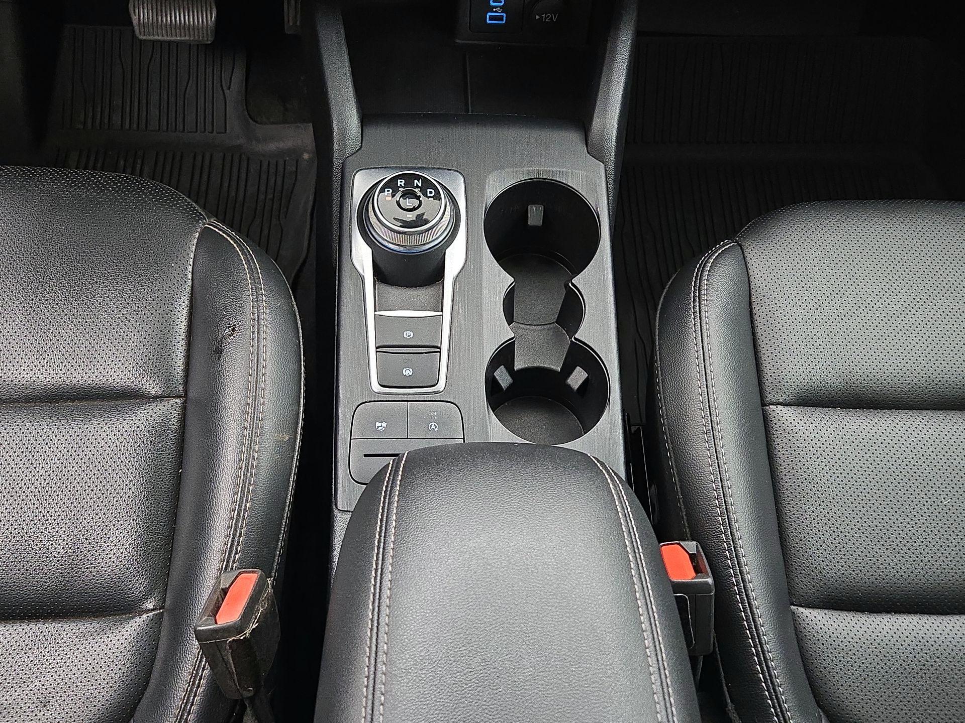 Thumbnail: 2022 Ford Escape - 18