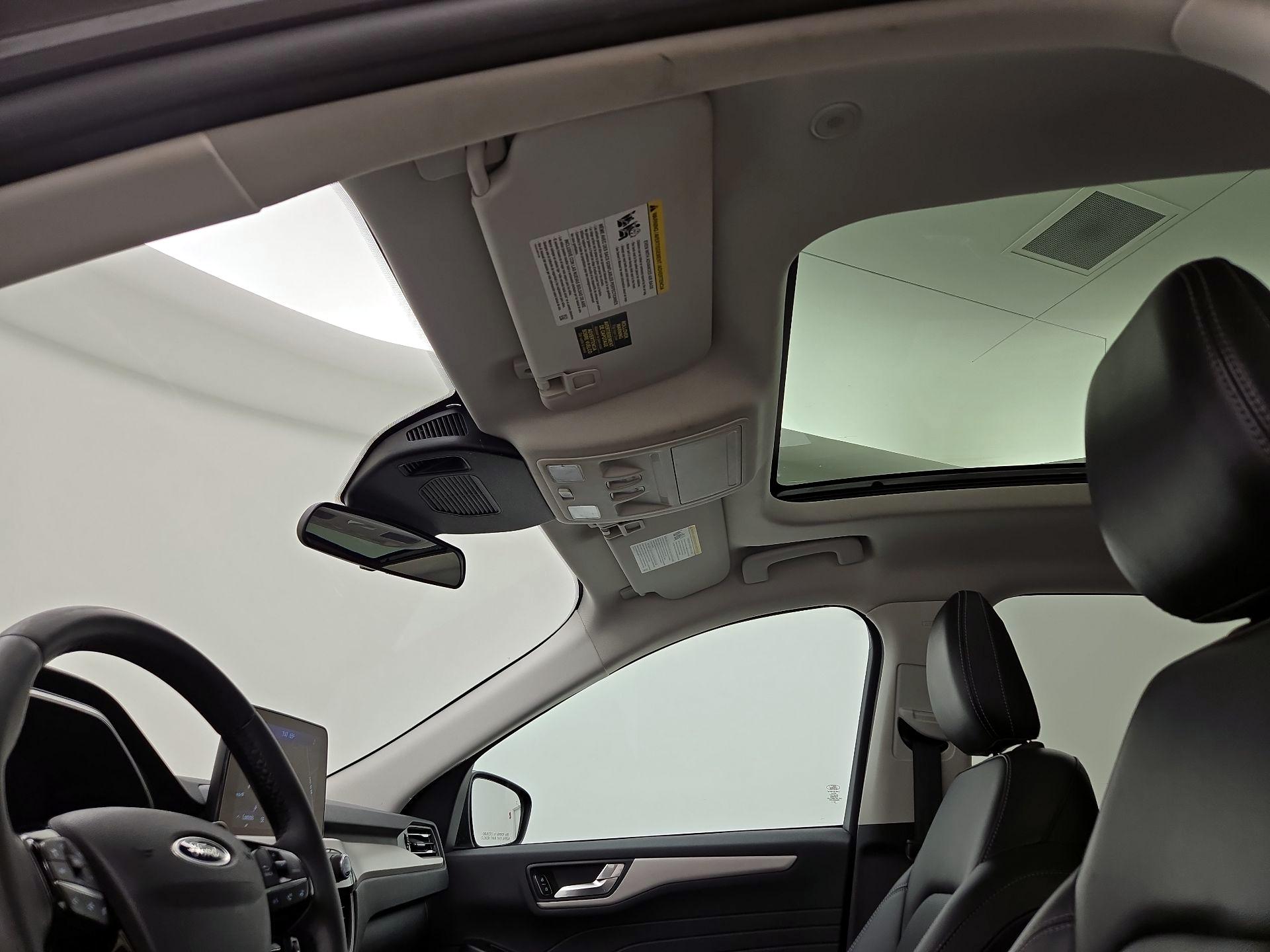 Thumbnail: 2022 Ford Escape - 20