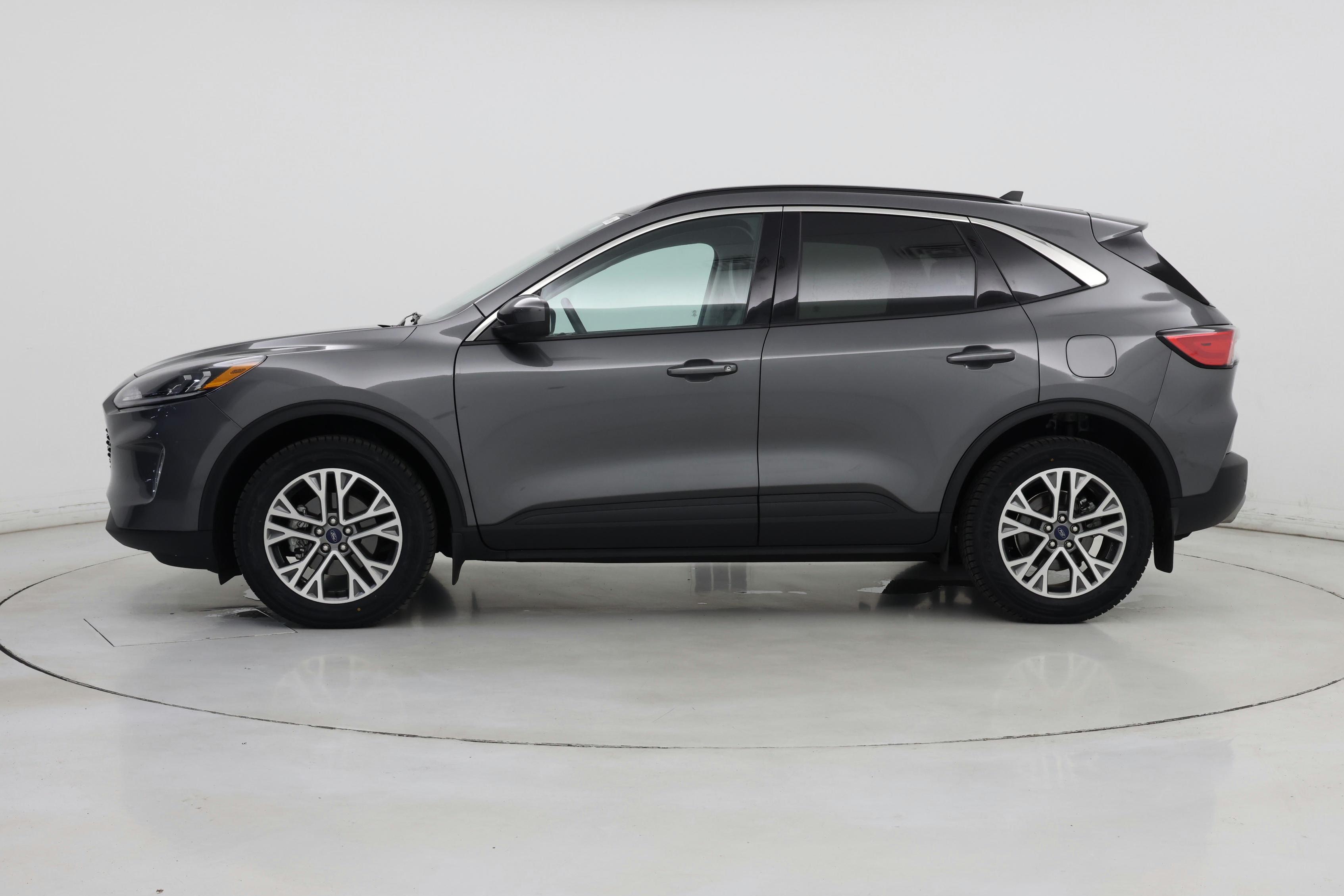 Thumbnail: 2022 Ford Escape - 3