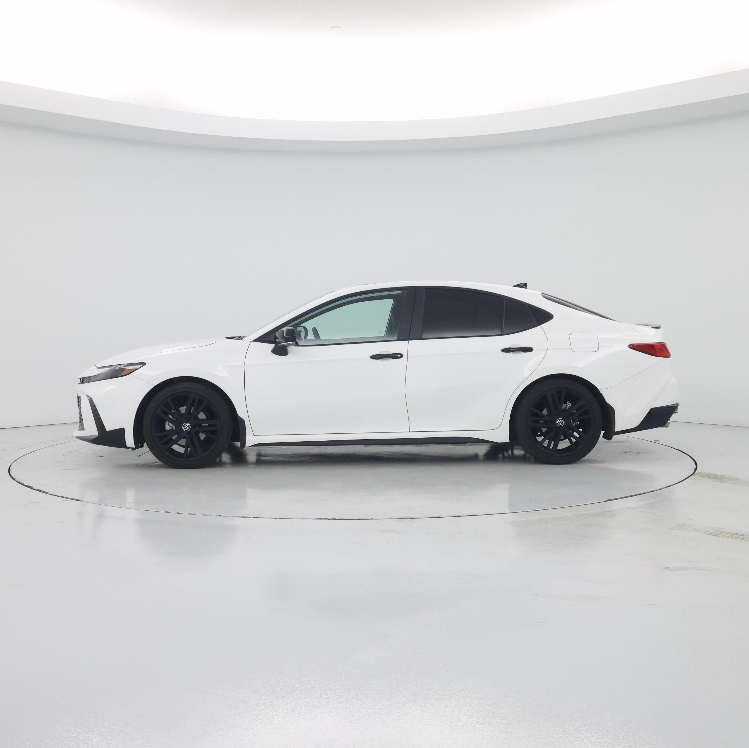 Thumbnail: 2026 Toyota Camry - 3