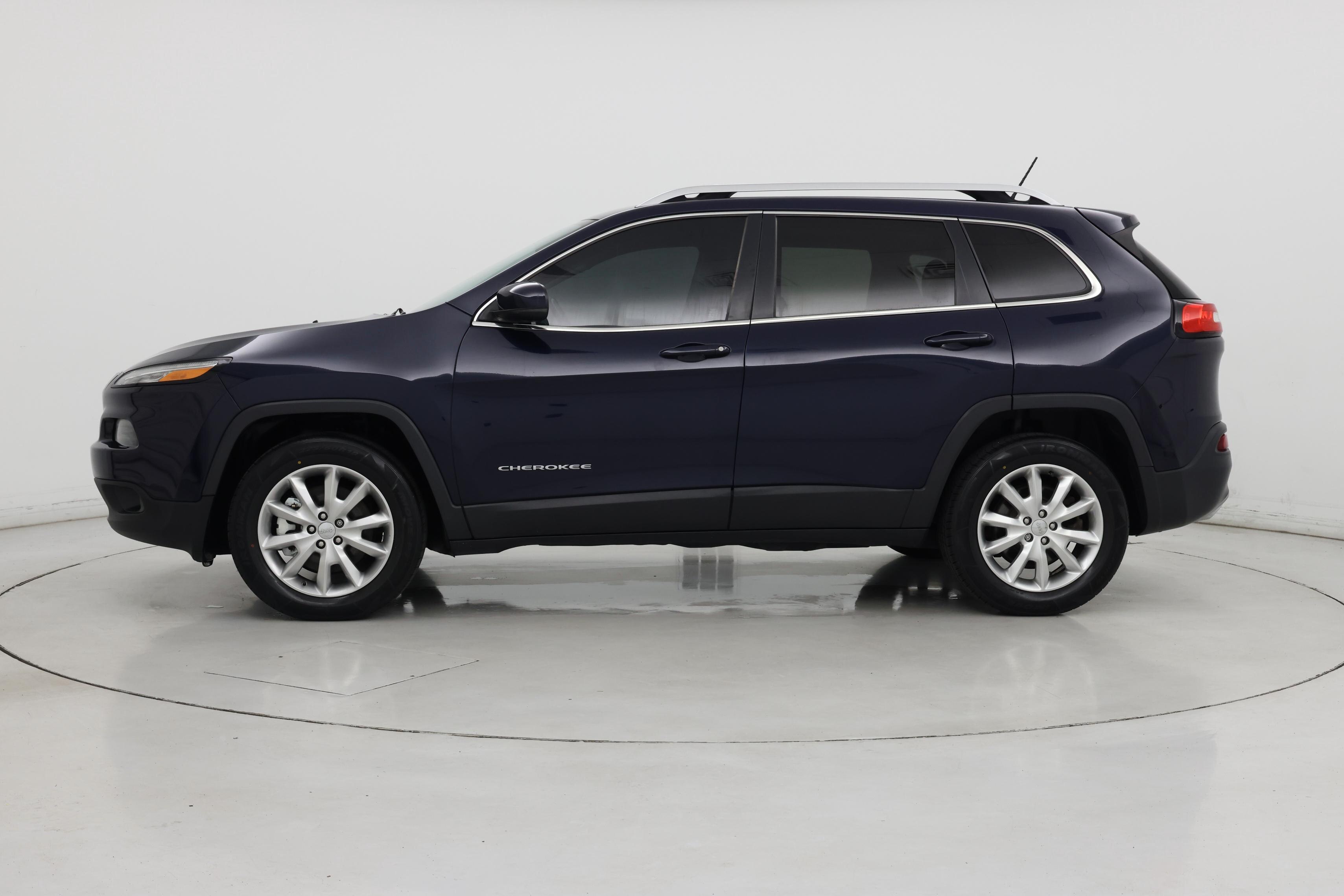Thumbnail: 2015 Jeep Cherokee - 3