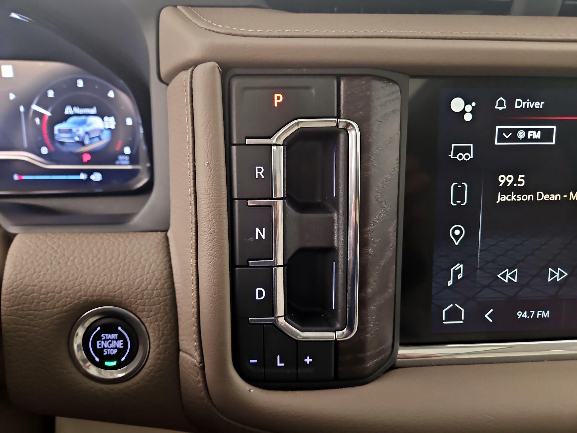 Thumbnail: 2023 GMC Yukon - 17