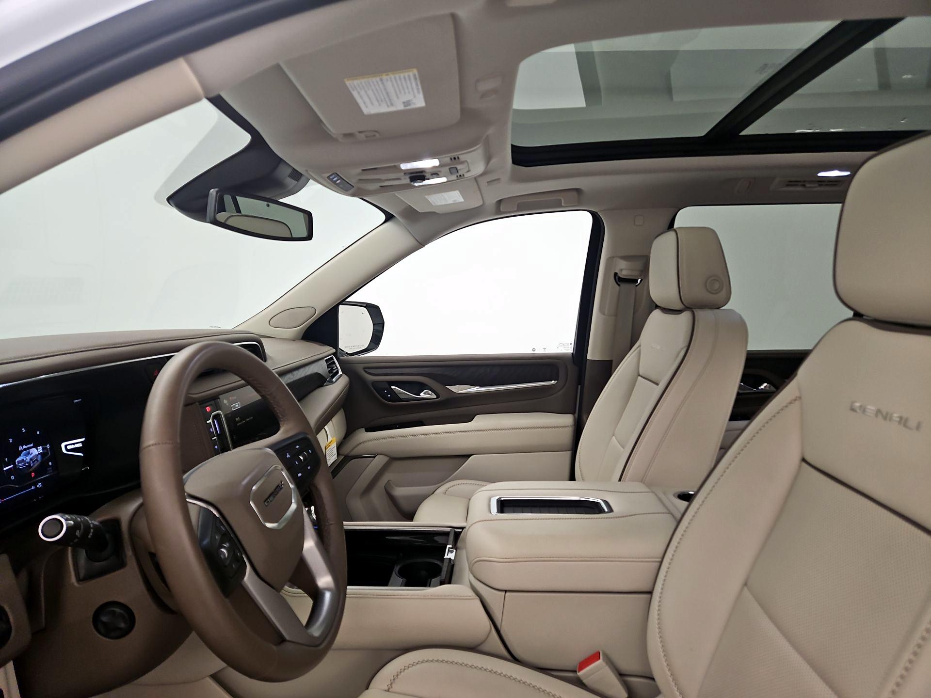 Thumbnail: 2023 GMC Yukon - 19