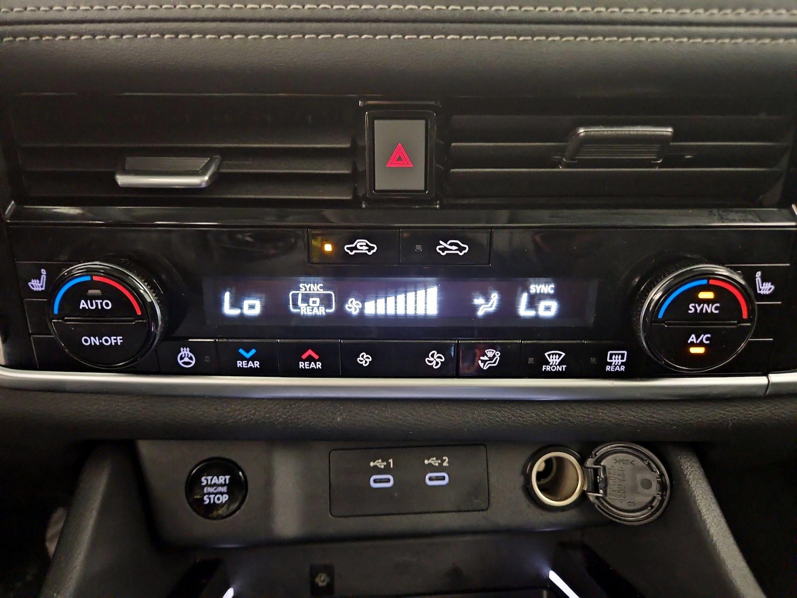 2025 Nissan Rogue SL - Photo 18