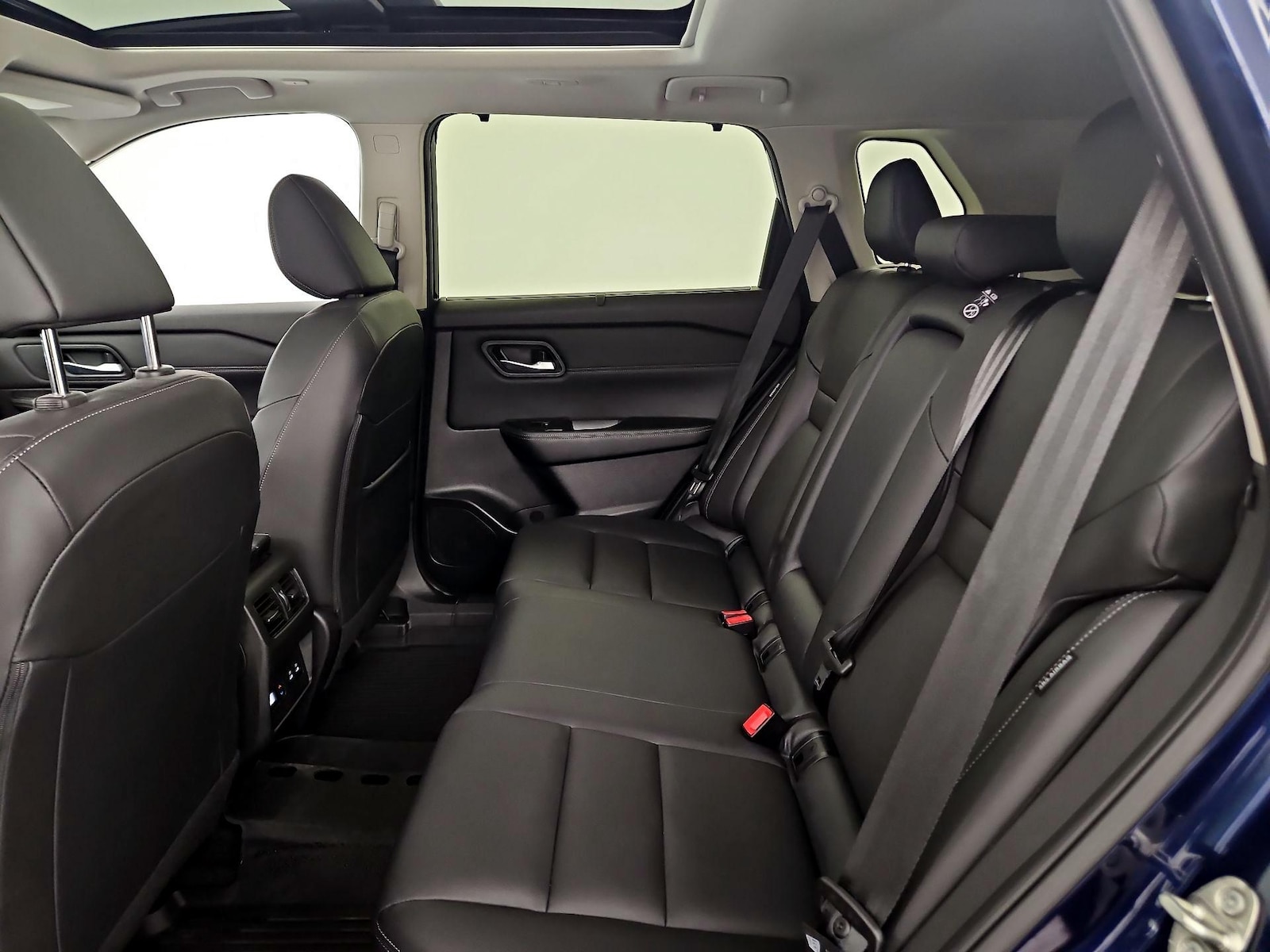 2025 Nissan Rogue SL - Photo 22