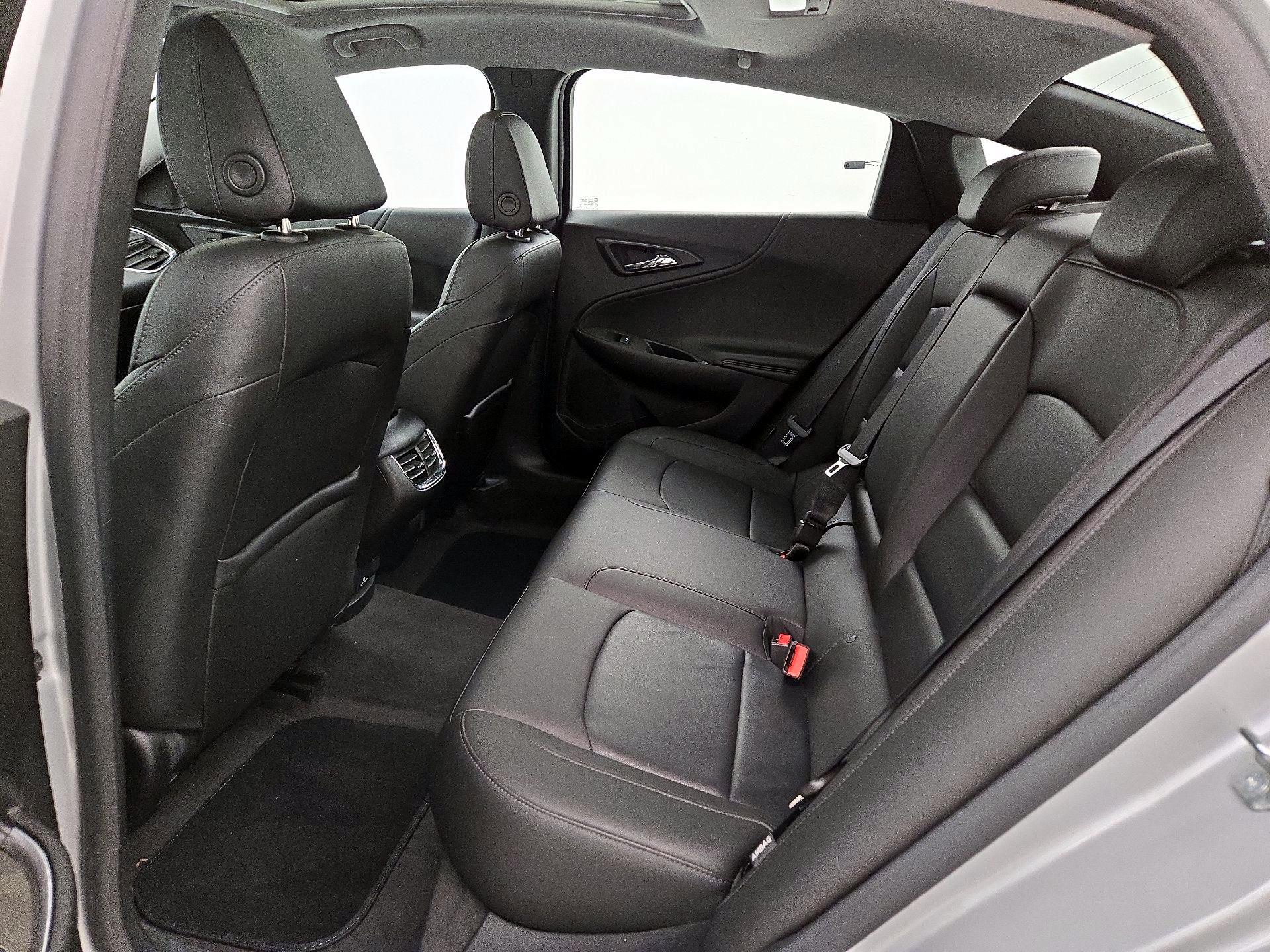 Thumbnail: 2018 Chevrolet Malibu - 20