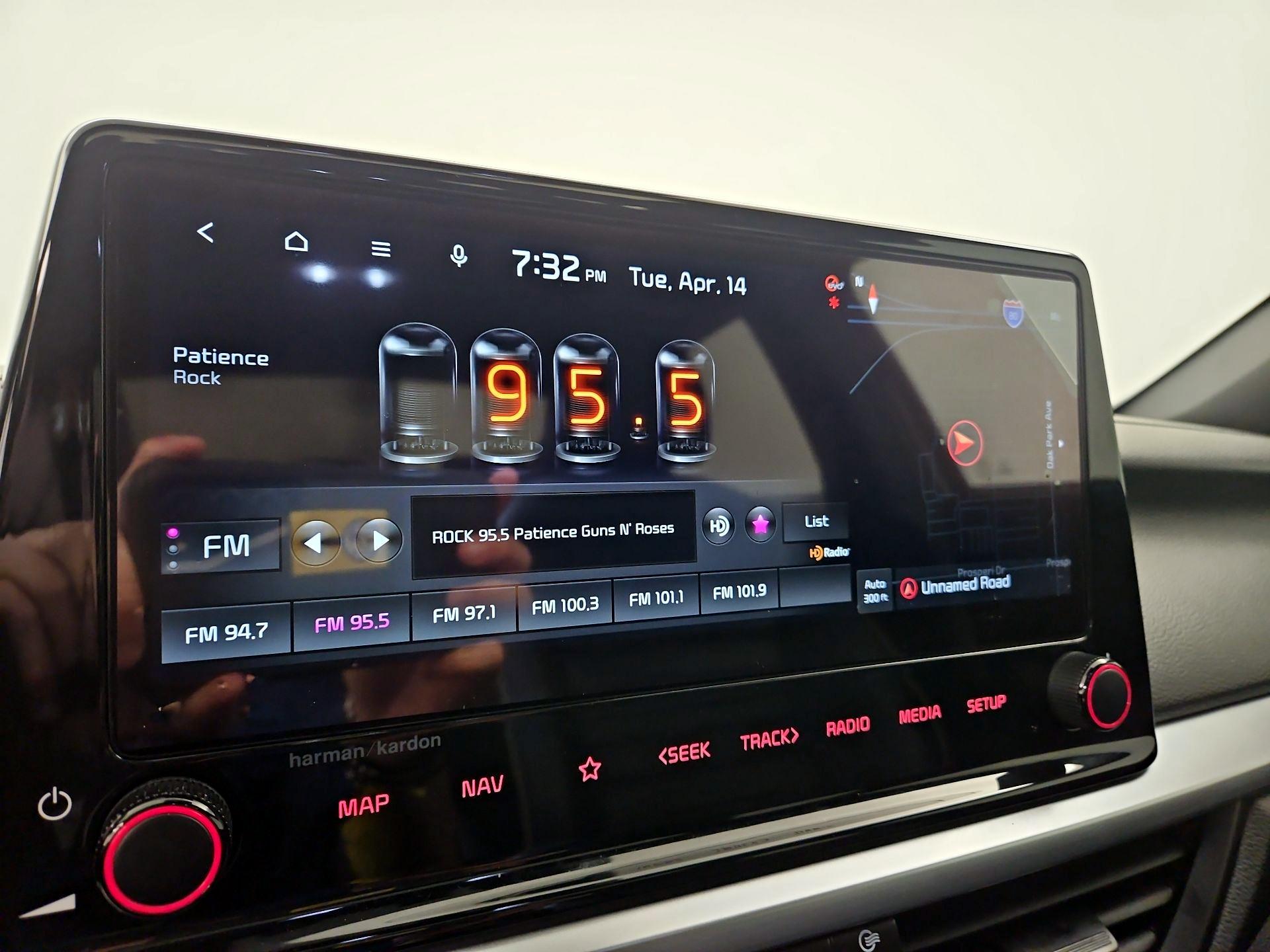 Thumbnail: 2022 Kia Forte - 16