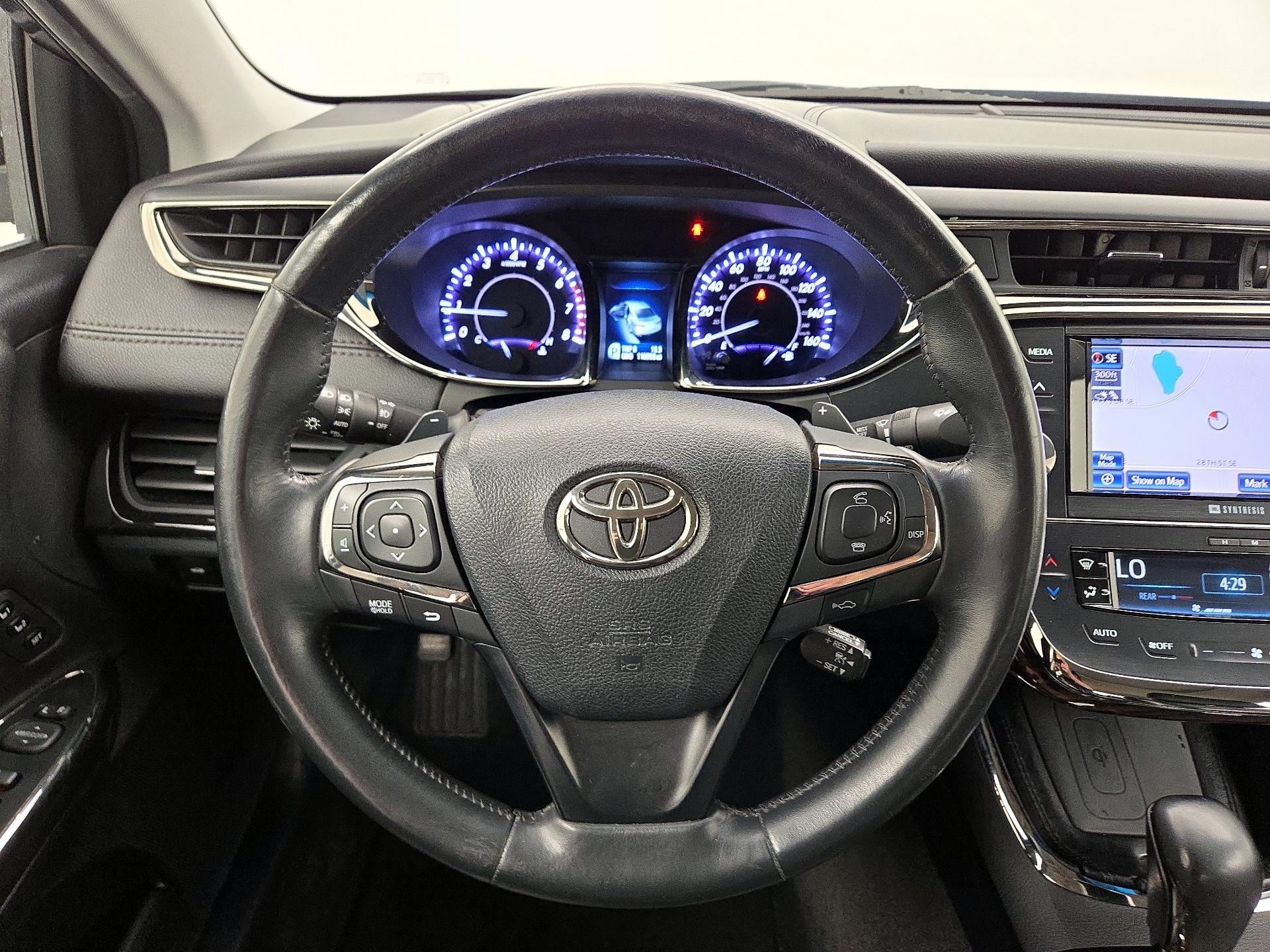 Thumbnail: 2014 Toyota Avalon - 10