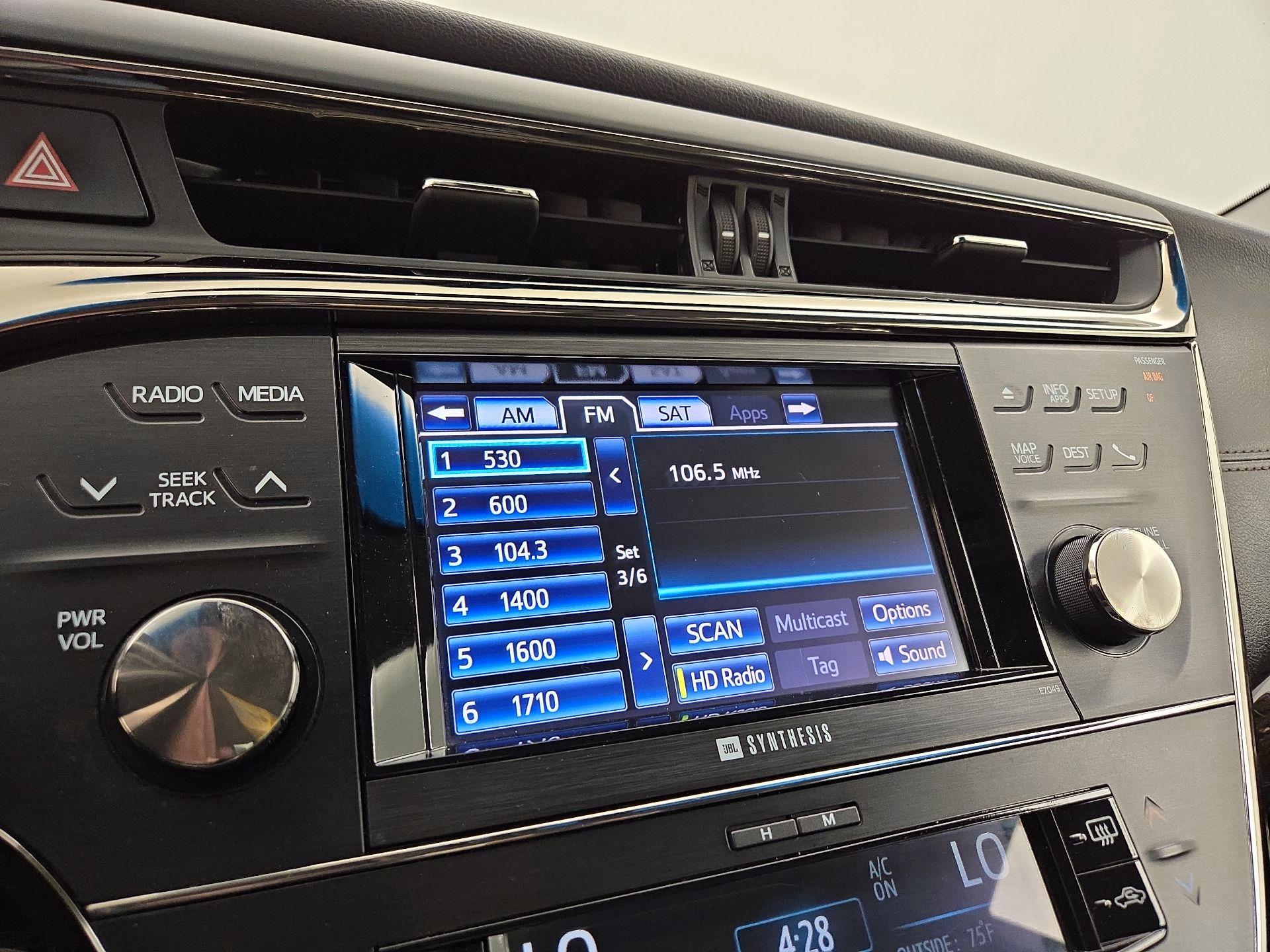 Thumbnail: 2014 Toyota Avalon - 16