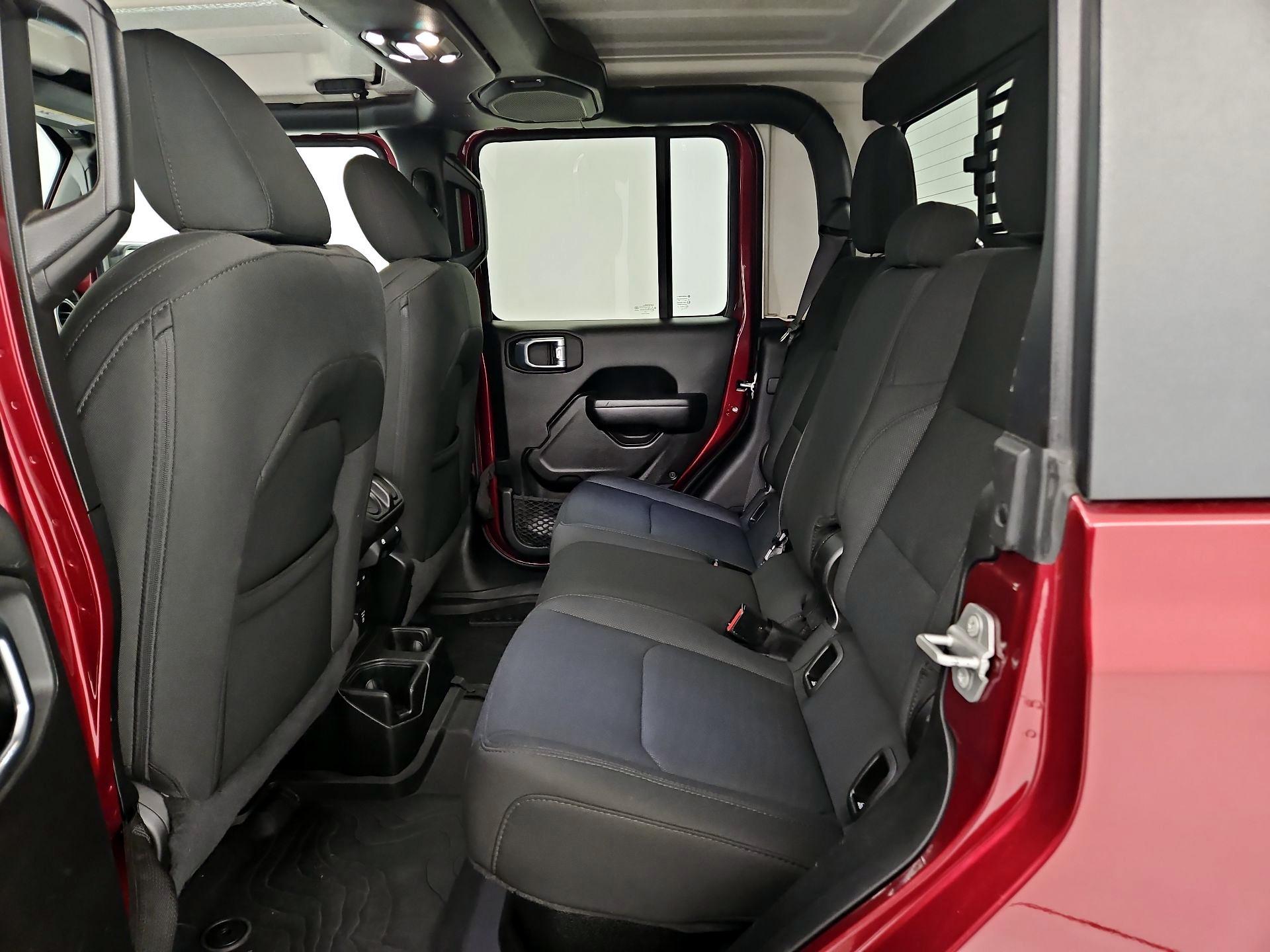 Thumbnail: 2021 Jeep Gladiator - 20