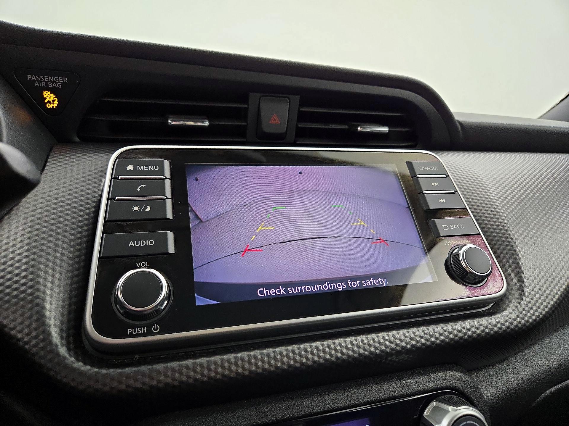 Thumbnail: 2019 Nissan Kicks - 14