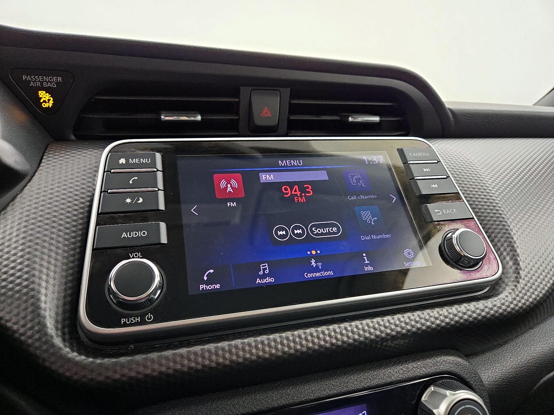 Thumbnail: 2019 Nissan Kicks - 15