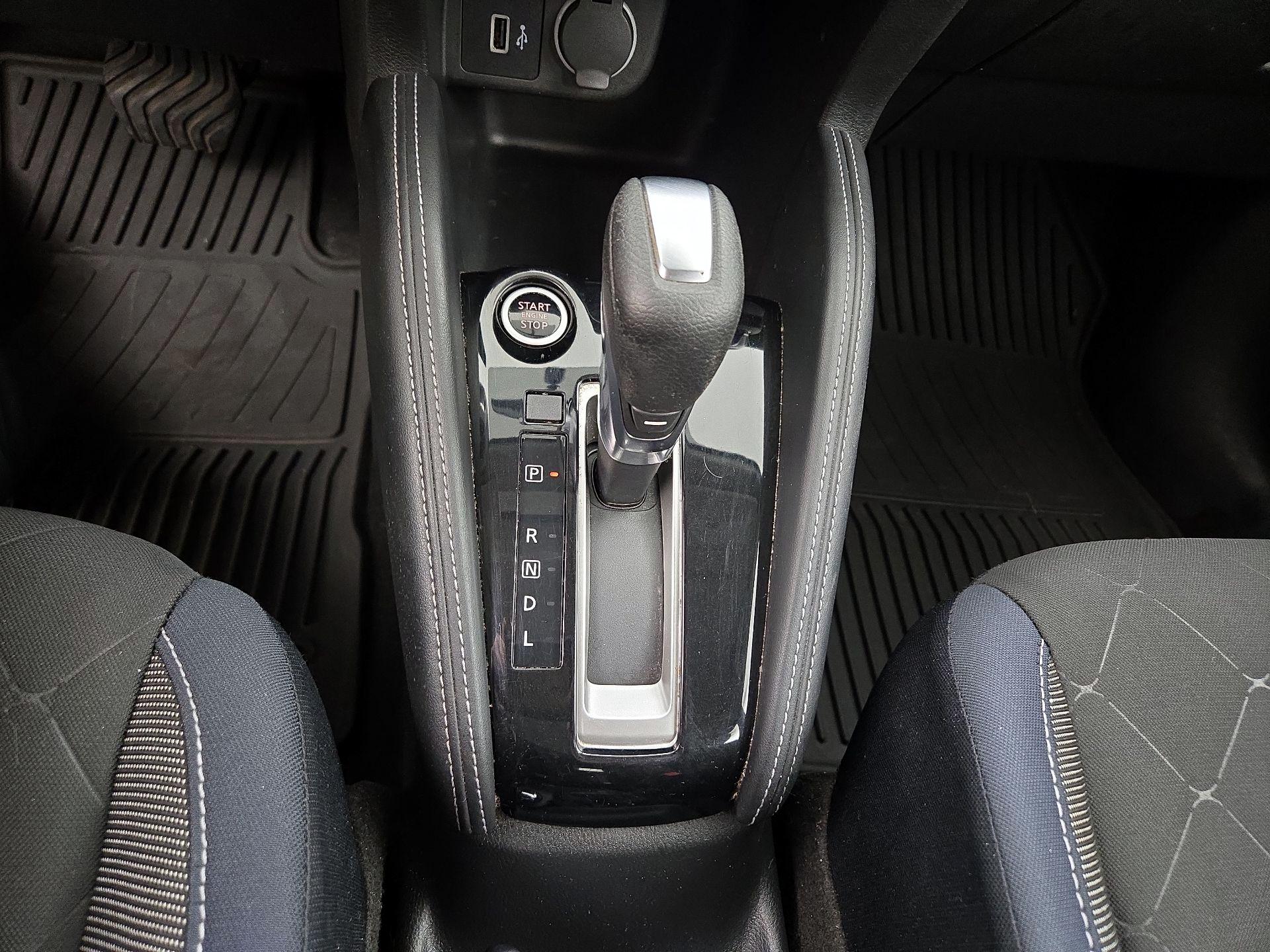 Thumbnail: 2019 Nissan Kicks - 17