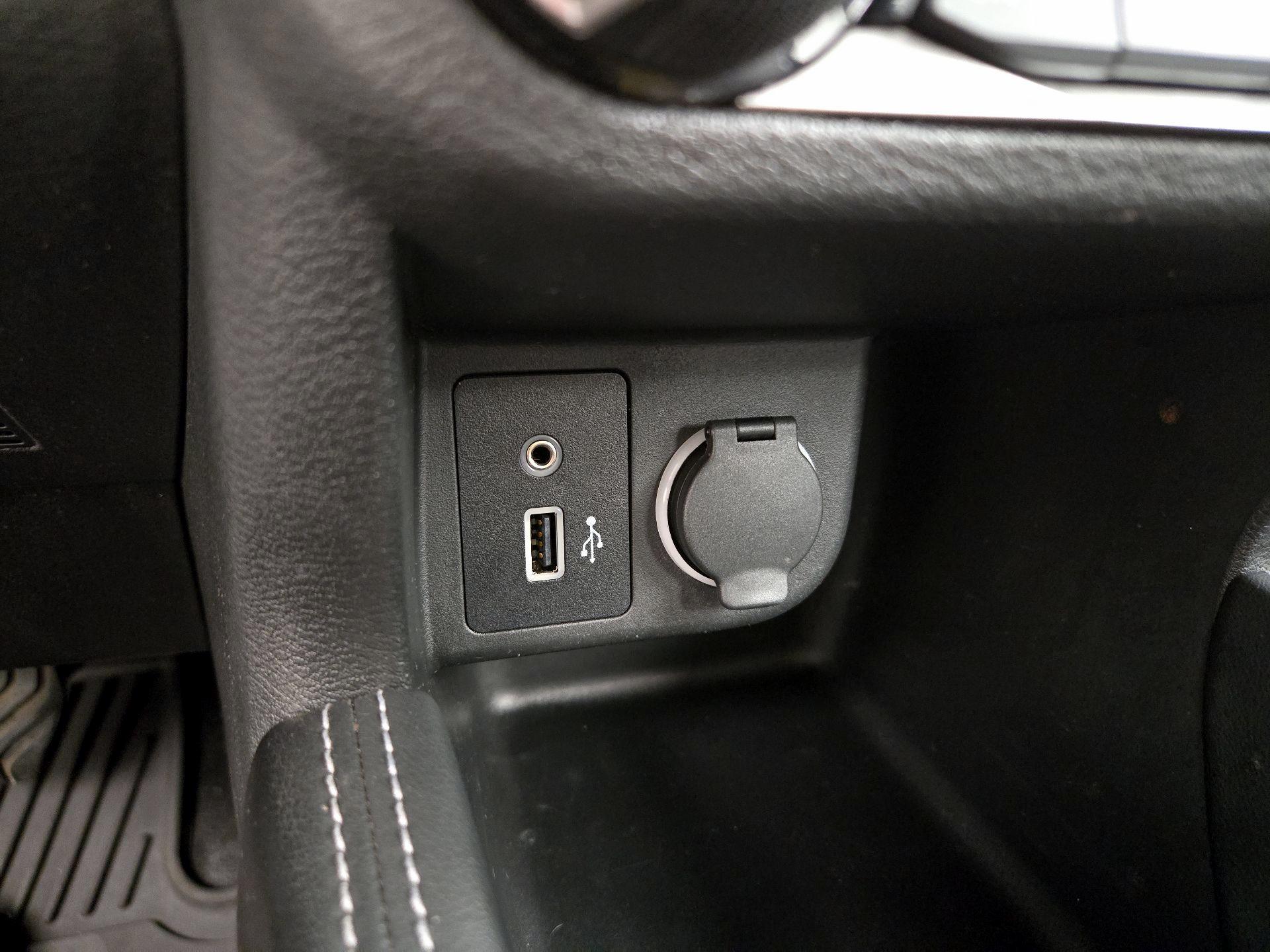 Thumbnail: 2019 Nissan Kicks - 18