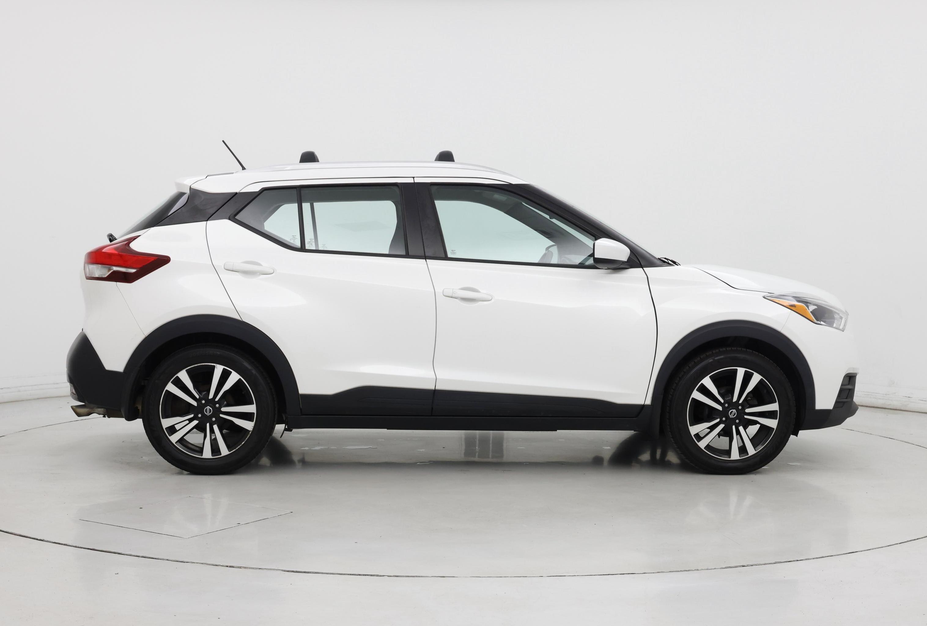 Thumbnail: 2019 Nissan Kicks - 7