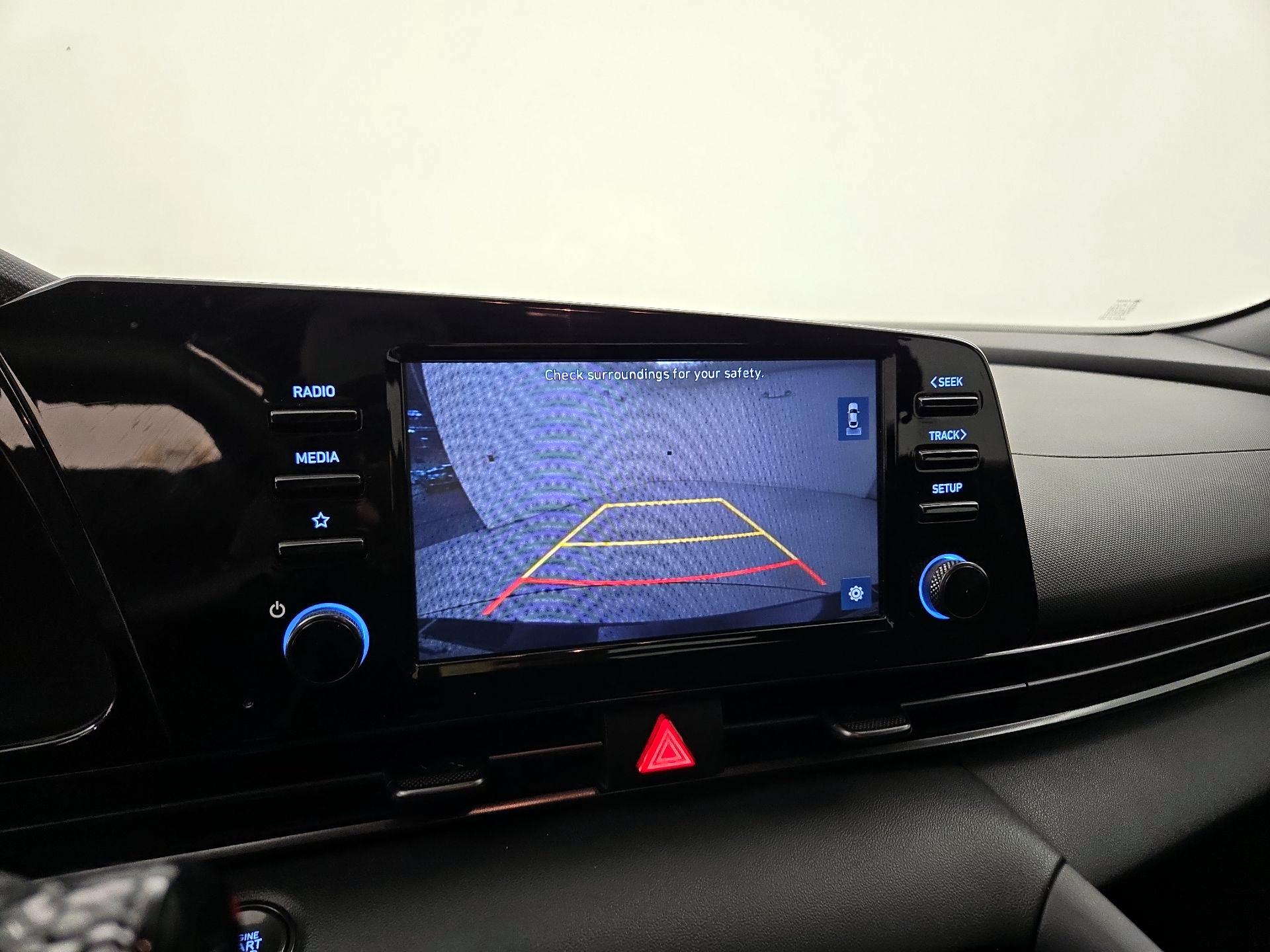 Thumbnail: 2021 Hyundai Elantra - 14