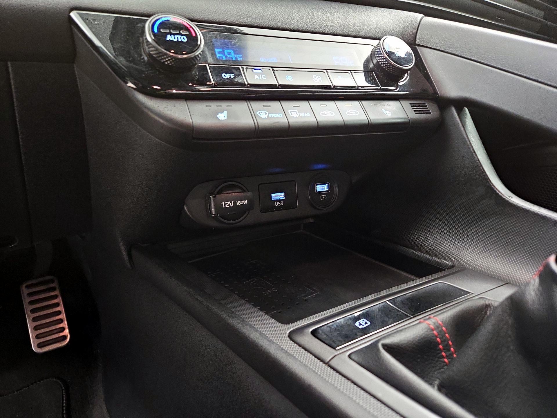 Thumbnail: 2021 Hyundai Elantra - 18