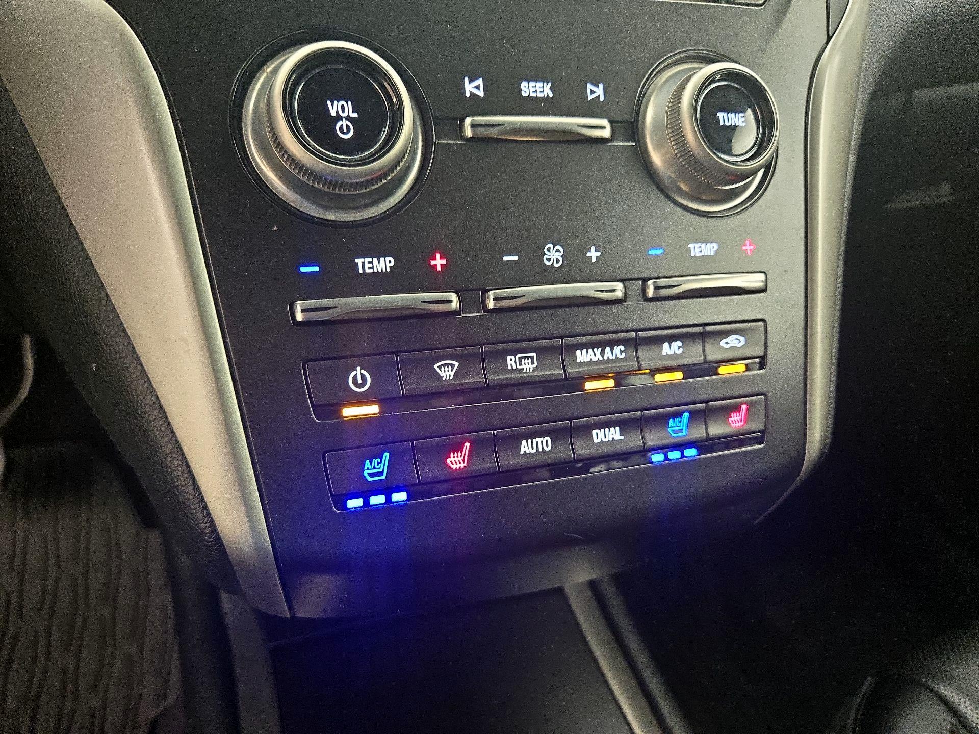 Thumbnail: 2017 Lincoln MKC - 17