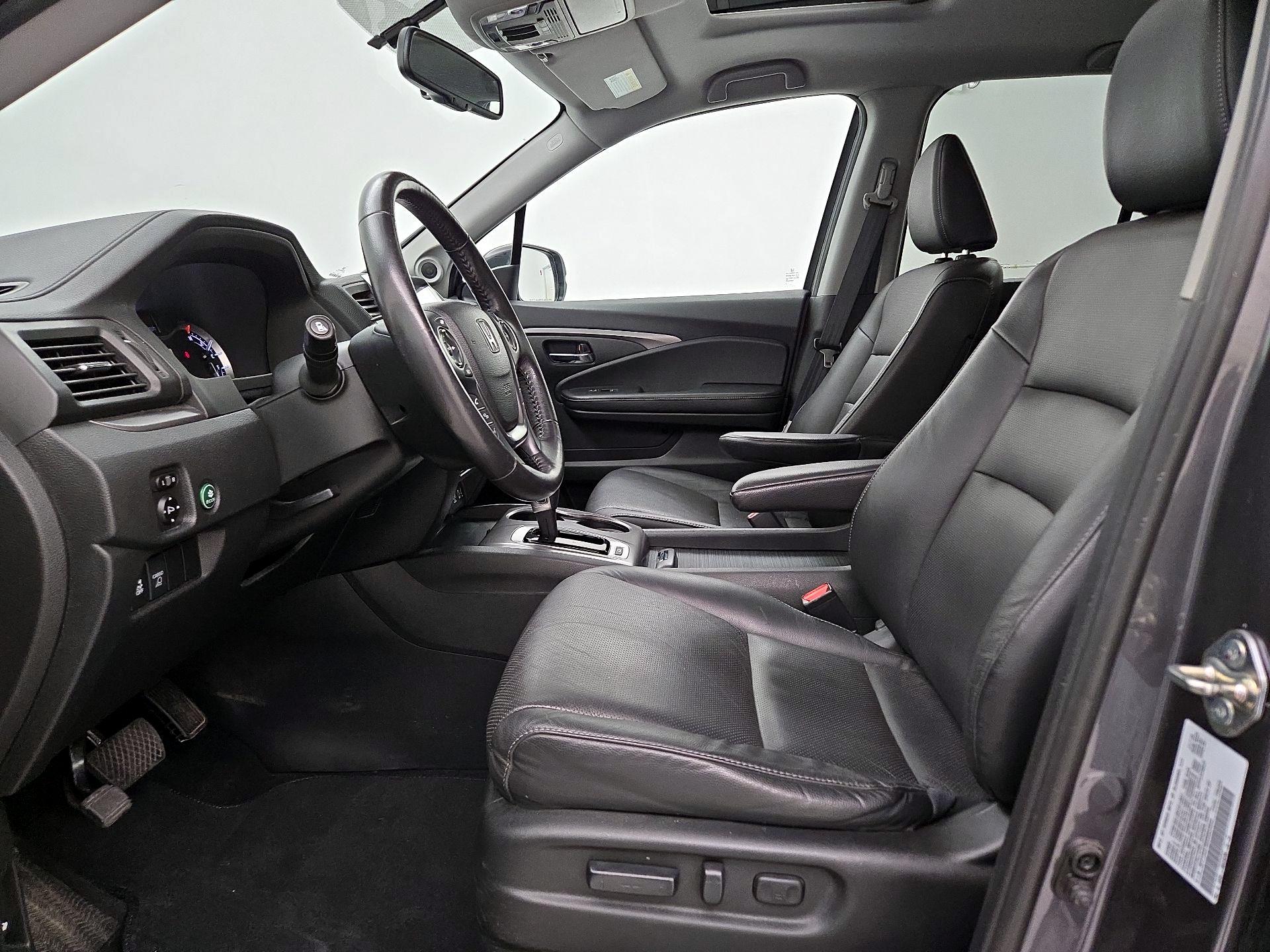 Thumbnail: 2019 Honda Ridgeline - 11