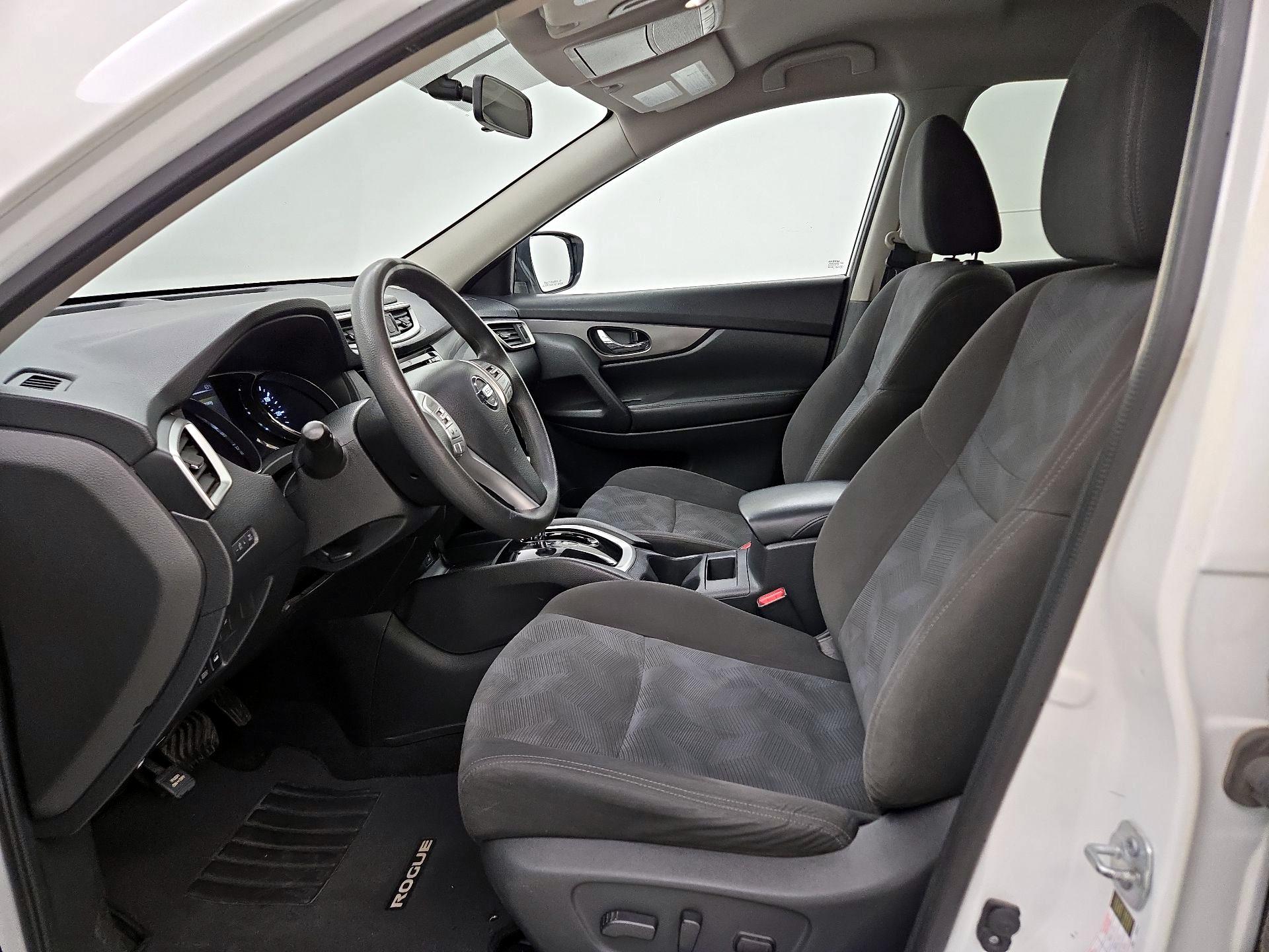 Thumbnail: 2016 Nissan Rogue - 11