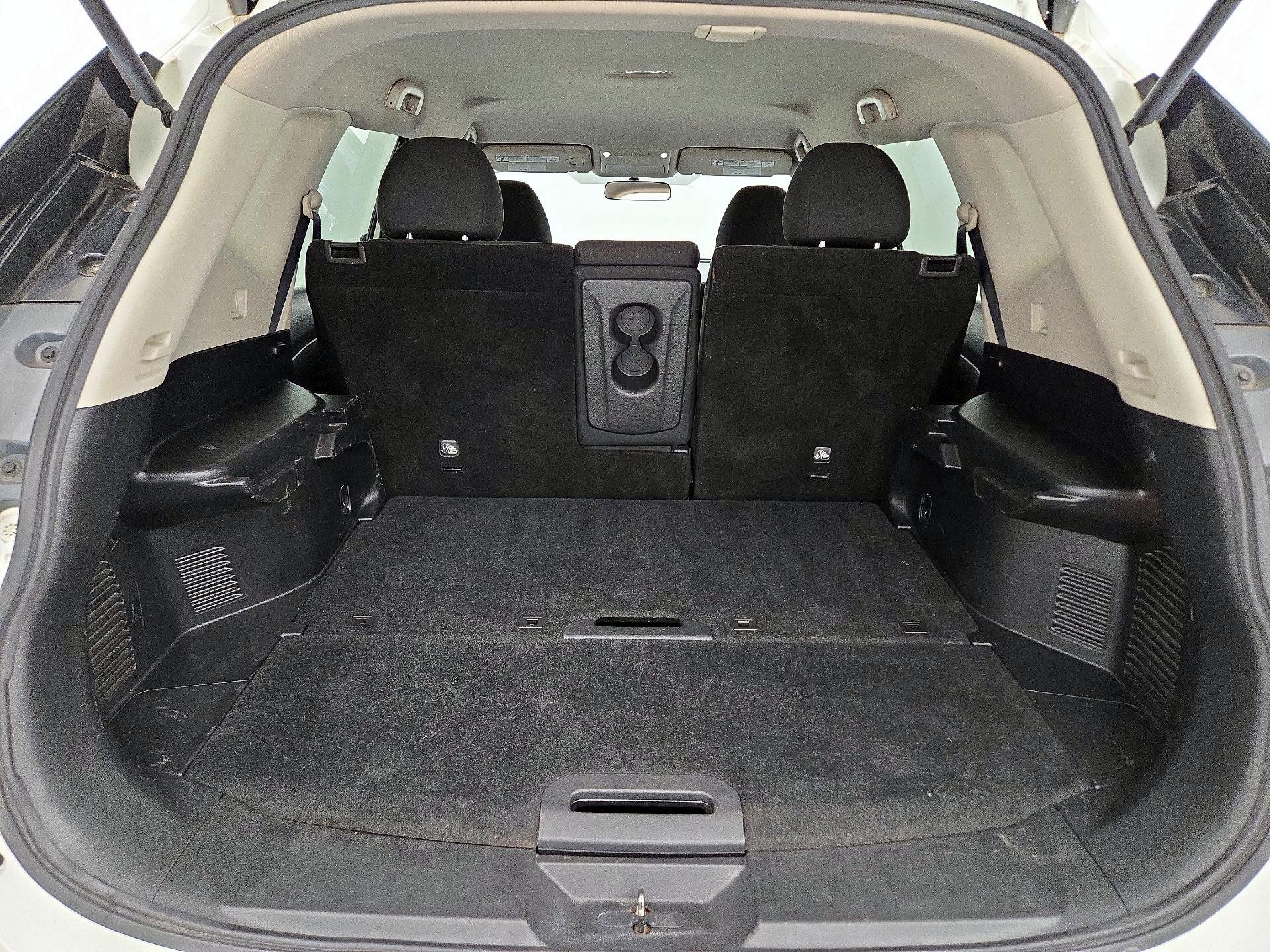 Thumbnail: 2016 Nissan Rogue - 20
