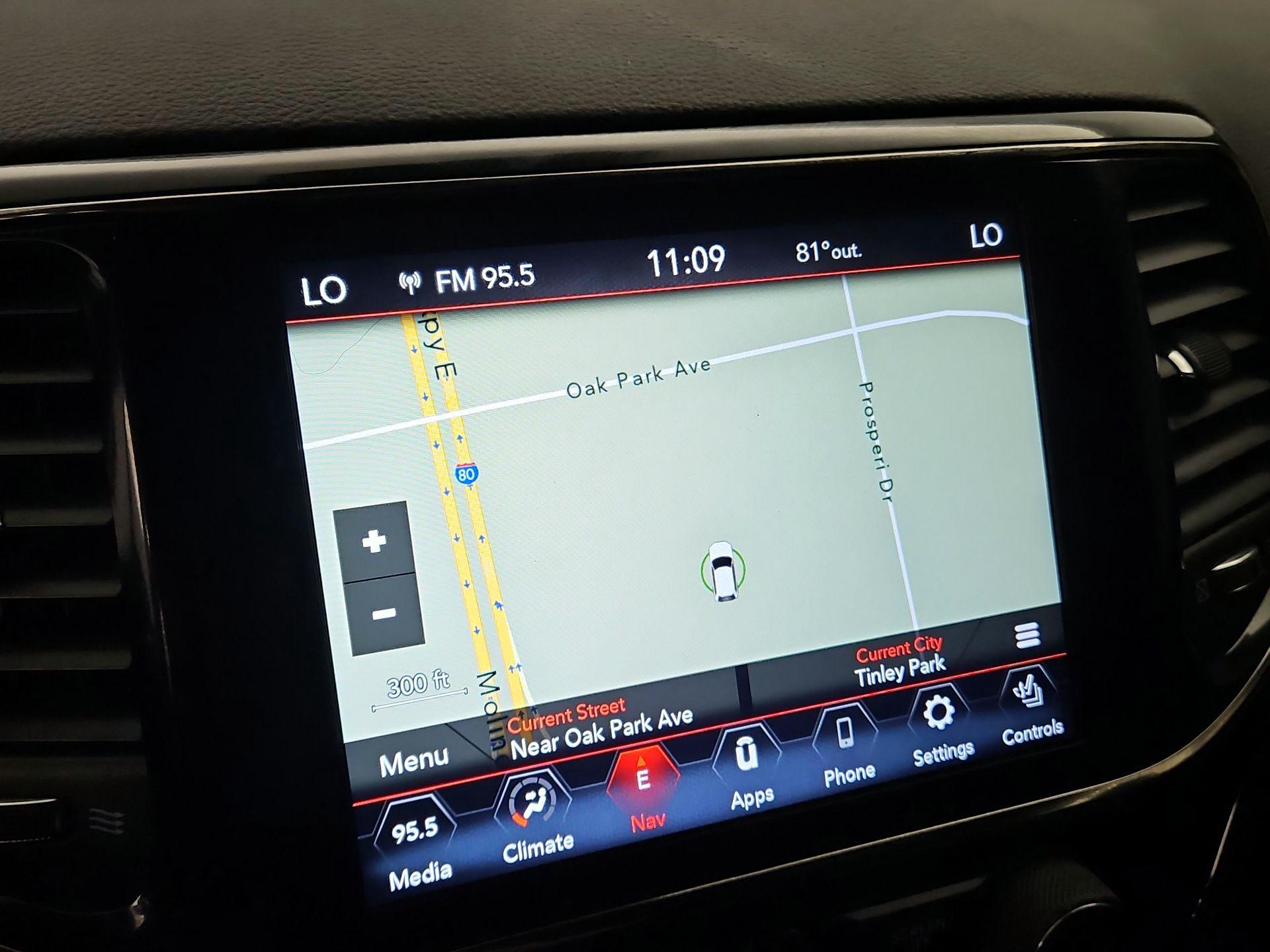 Thumbnail: 2020 Jeep Grand Cherokee - 14