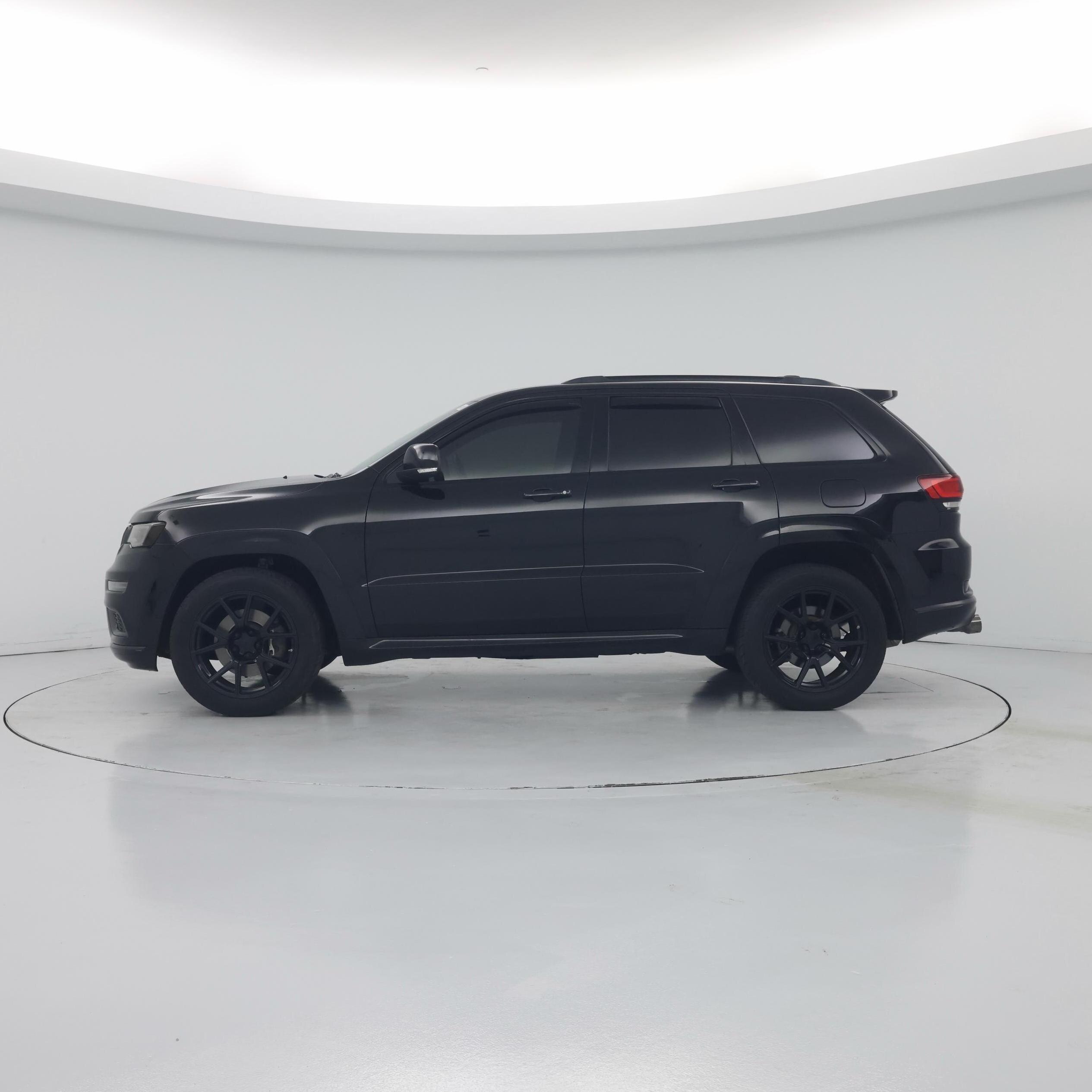 Thumbnail: 2020 Jeep Grand Cherokee - 3