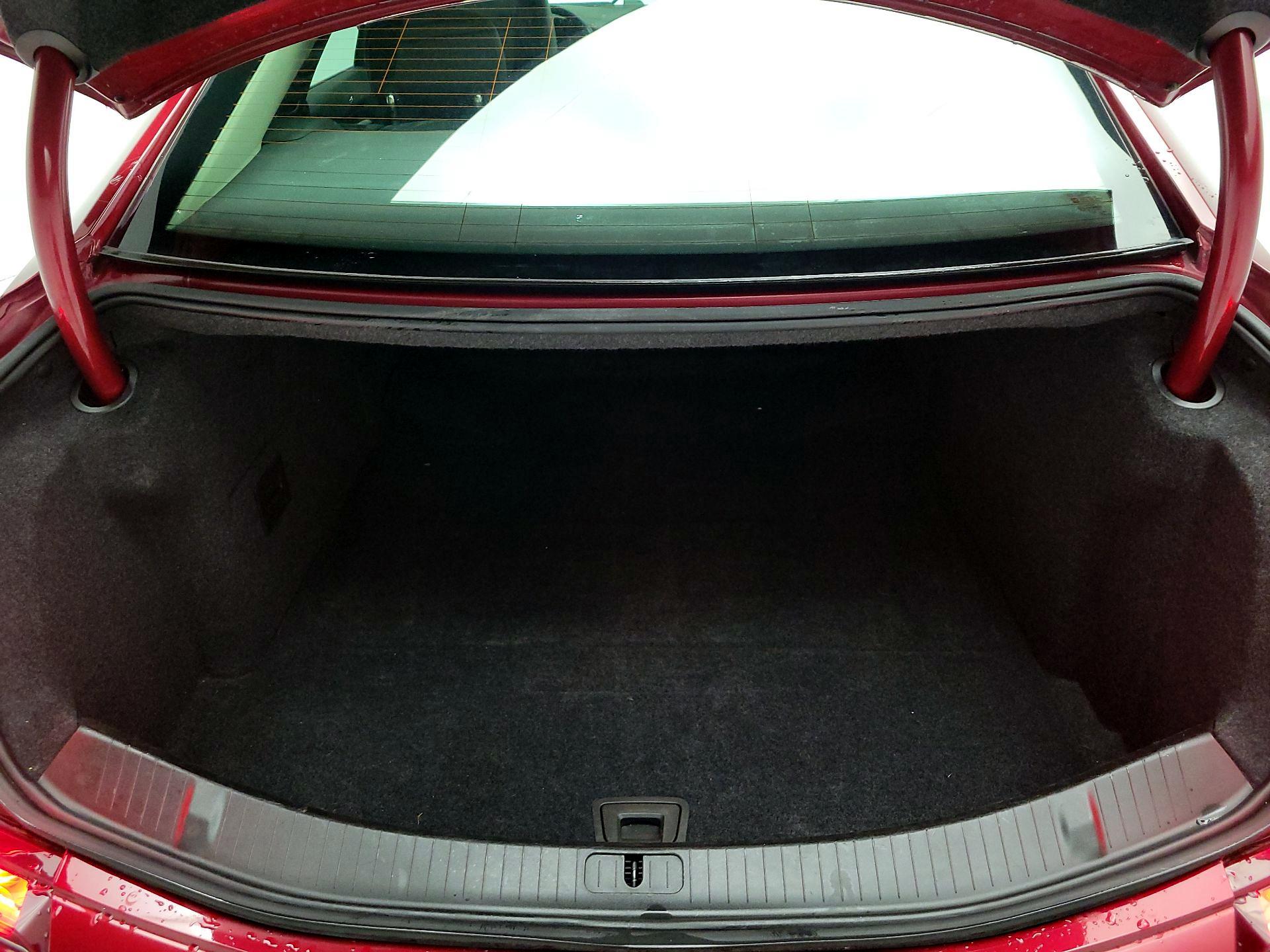 Thumbnail: 2019 Cadillac XTS - 19