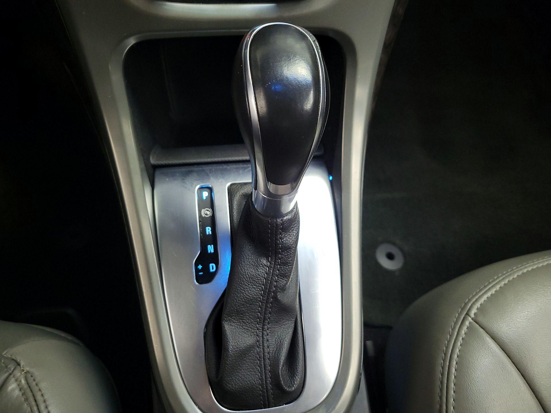 Thumbnail: 2015 Buick Verano - 15