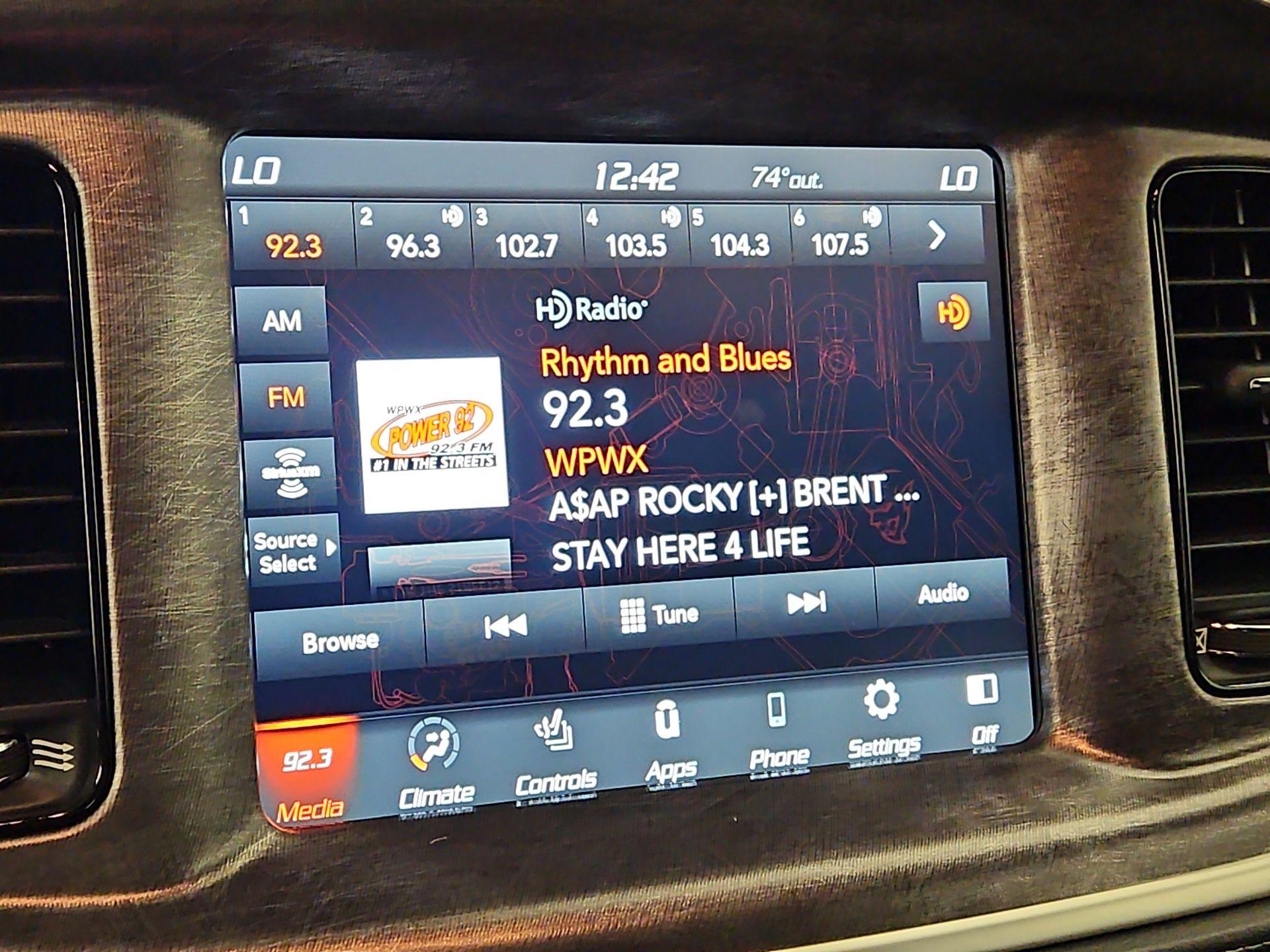 Thumbnail: 2022 Dodge Charger - 15