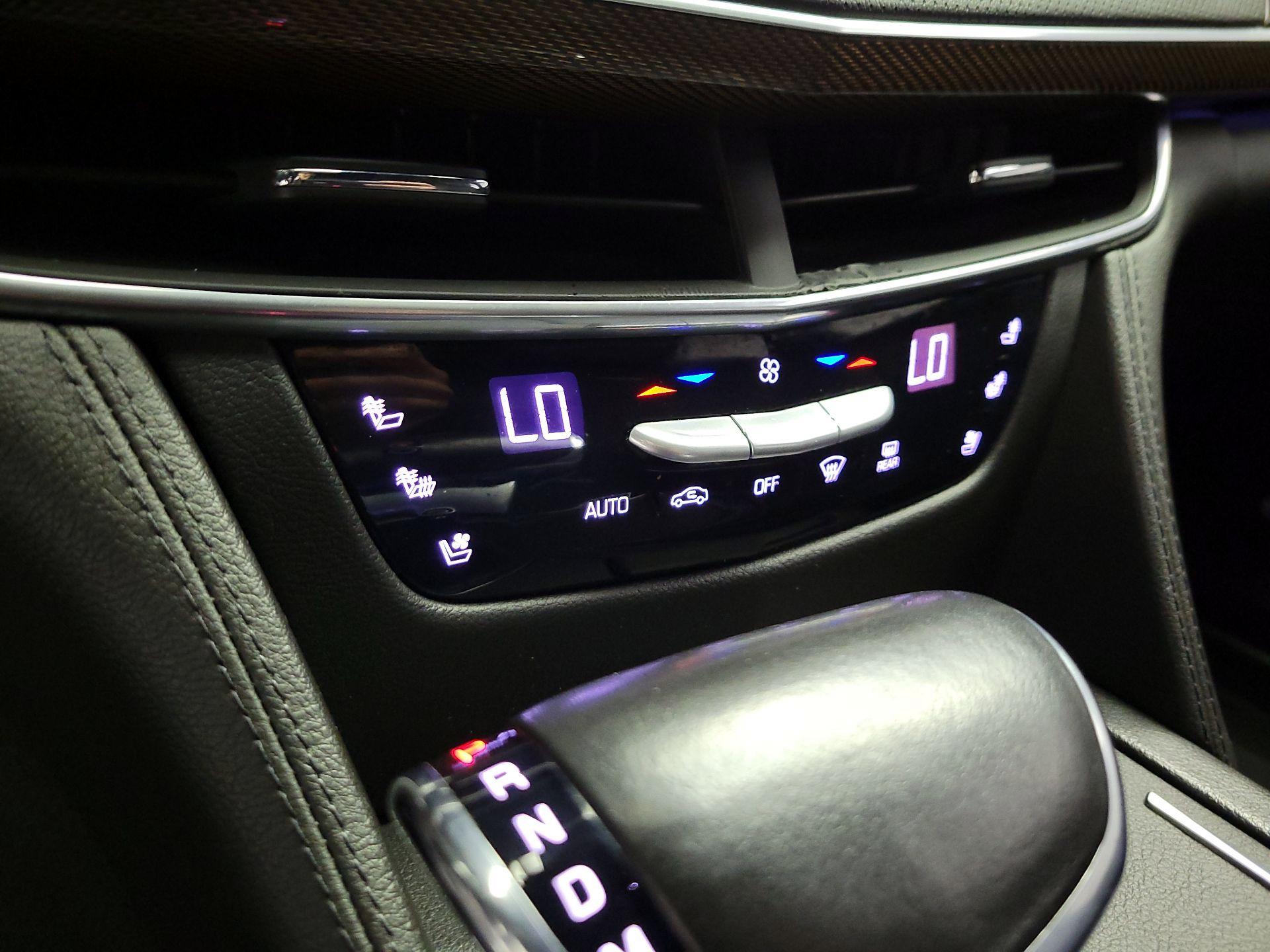 Thumbnail: 2017 Cadillac CT6 - 14