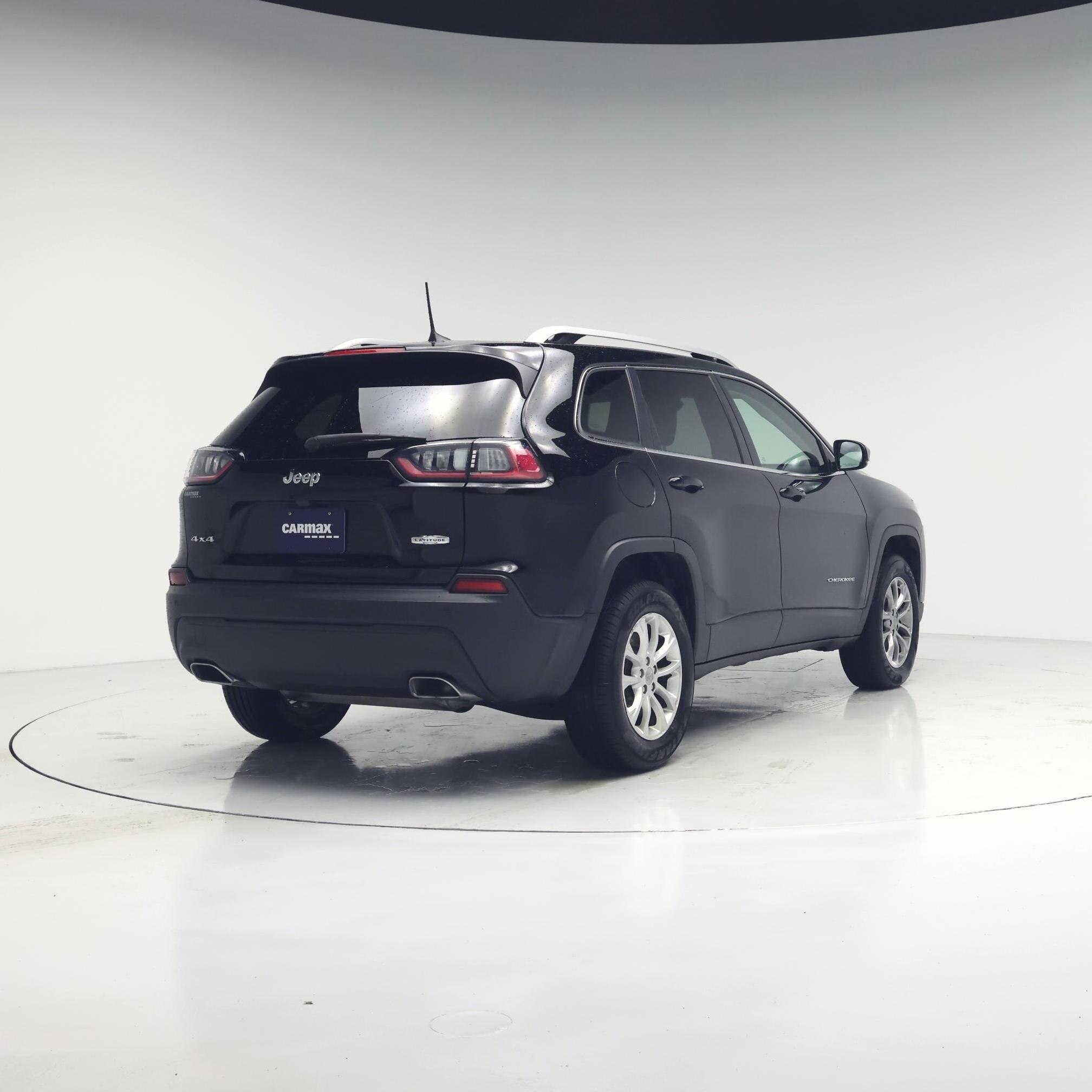 Thumbnail: 2019 Jeep Cherokee - 8